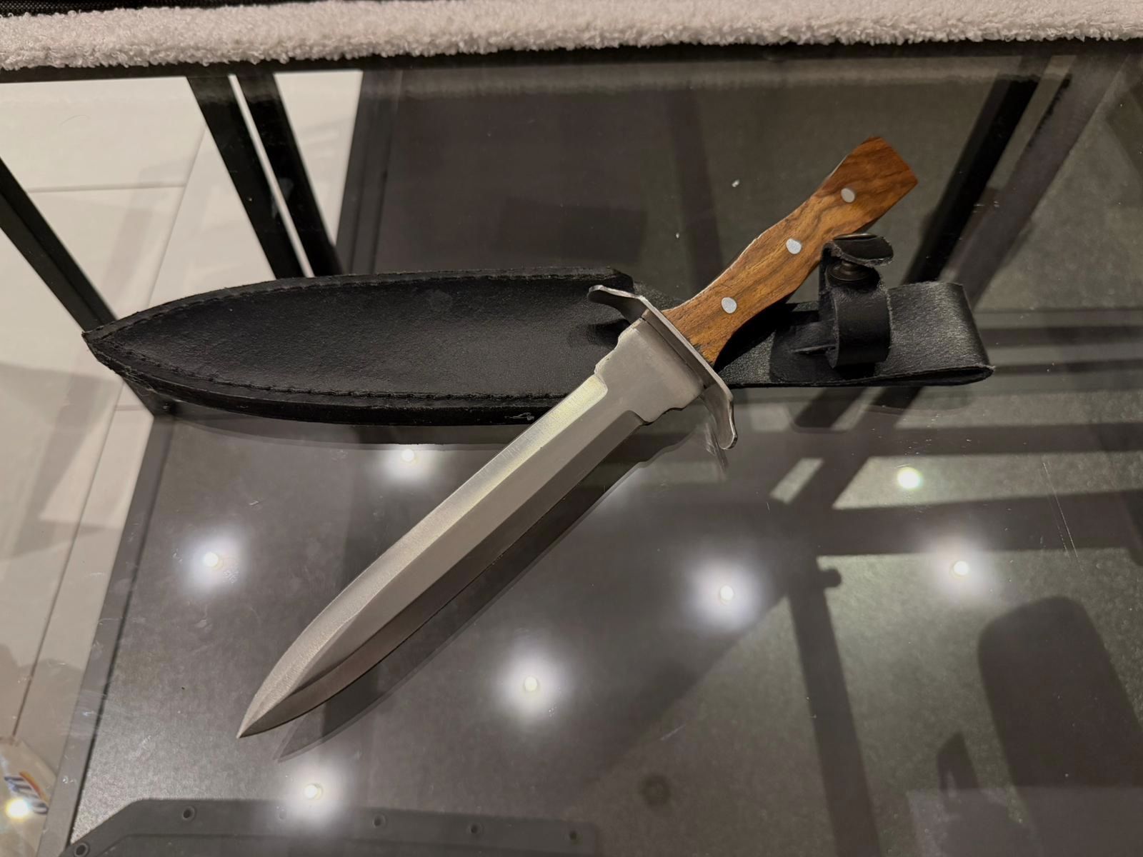 Large Bowie knife with wooden handle & leather sheath