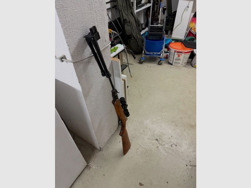 Luchtgeweer Cal. 1,77   4,5 mm. Richtkijker, bipod en koffer