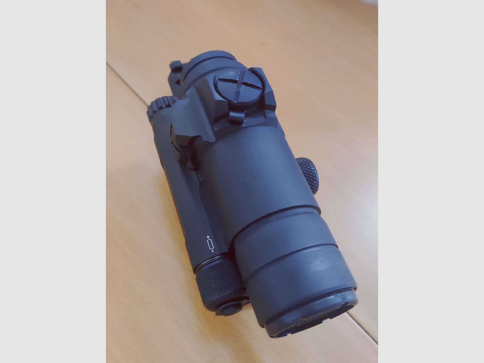 Aimpoint Comp4s – Rotpunktvisier in sehr gutem Zustand