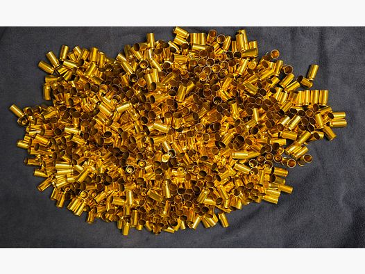 950 pieces. .45 ACP cases