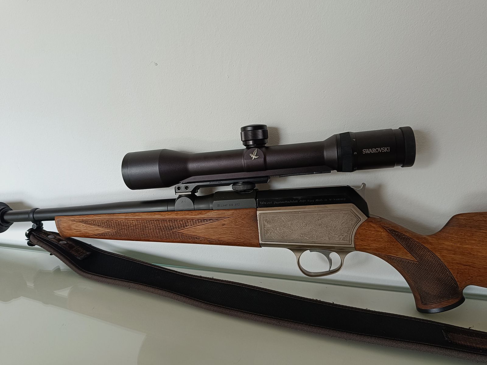 Pirschwaffe Blaser SR 850 Bestzustand! Mit Swarovski.Durch lesen!! Keine R8 , R93 