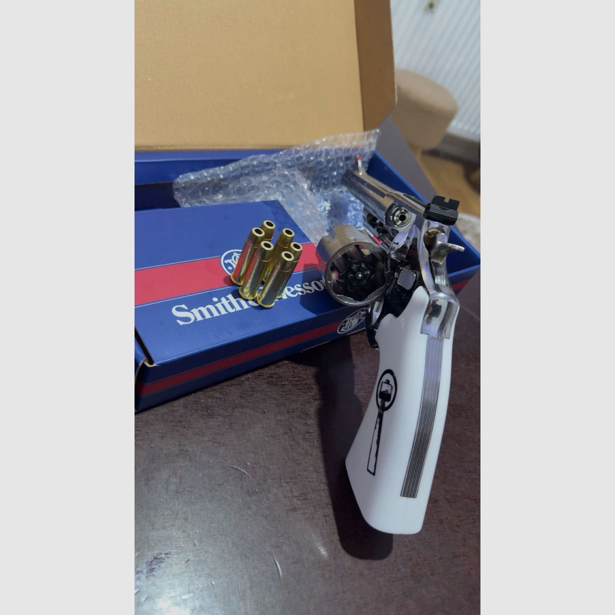 Smith & Wesson 629 Vertrouw me 6" NKL-WHT CO2 Revolver 4,5mm