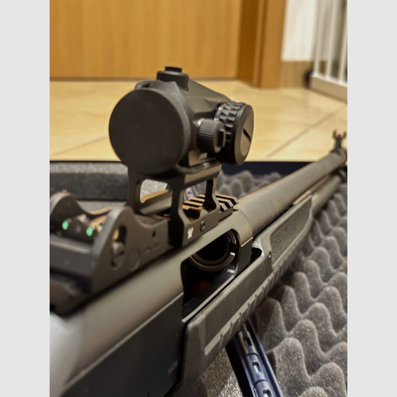 Fabarm SDASS Pro Forces – 12/76 – muy buen estado – incl. Vortex Red Dot