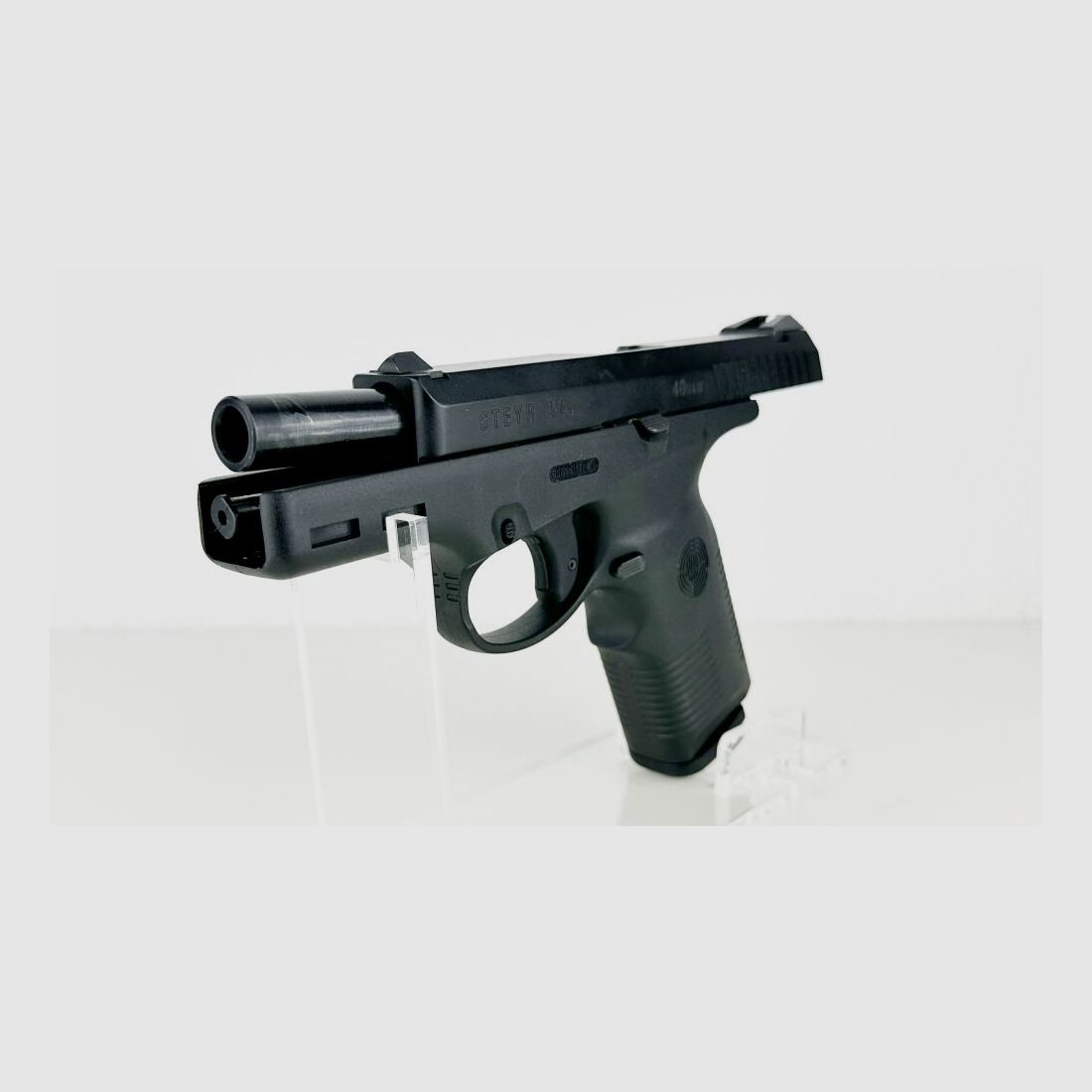 Steyr M9/M40 .40S&W