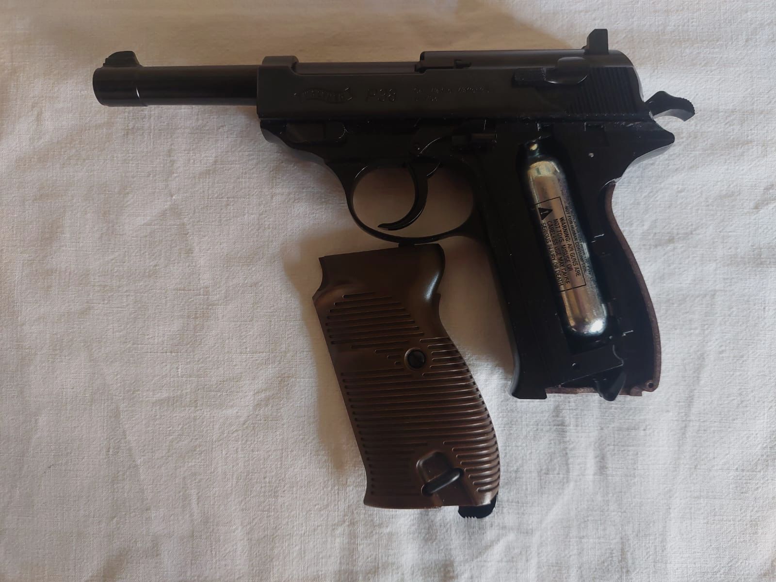 Umarex Legends Walther P38 CO2 BB