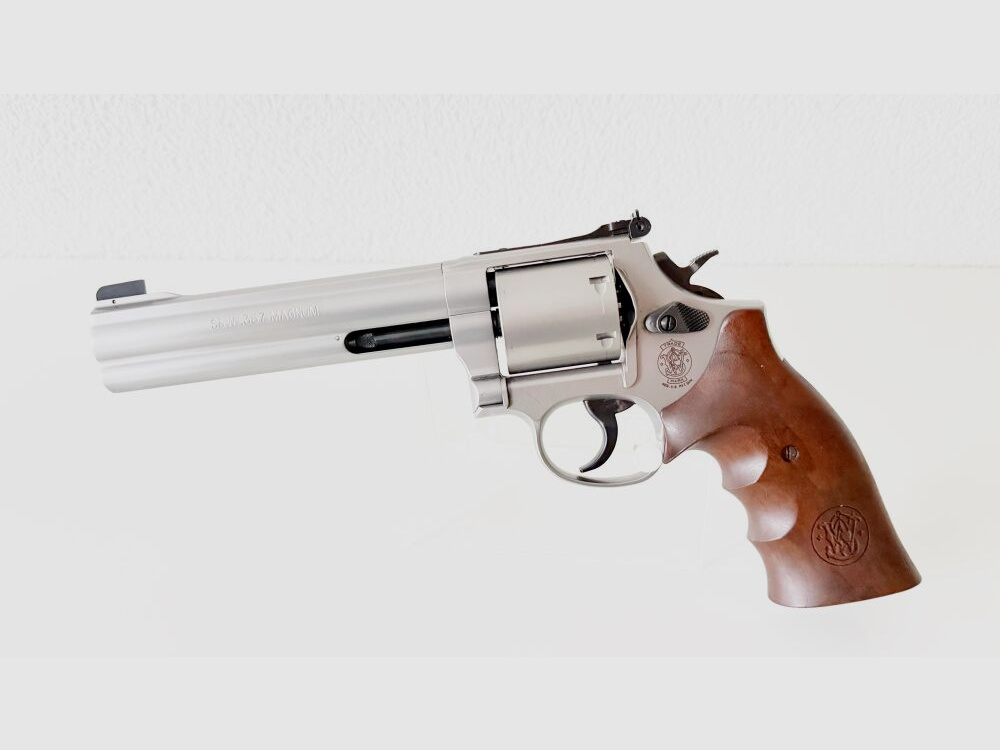 Smith & Wesson 686 - 6 .357Mag