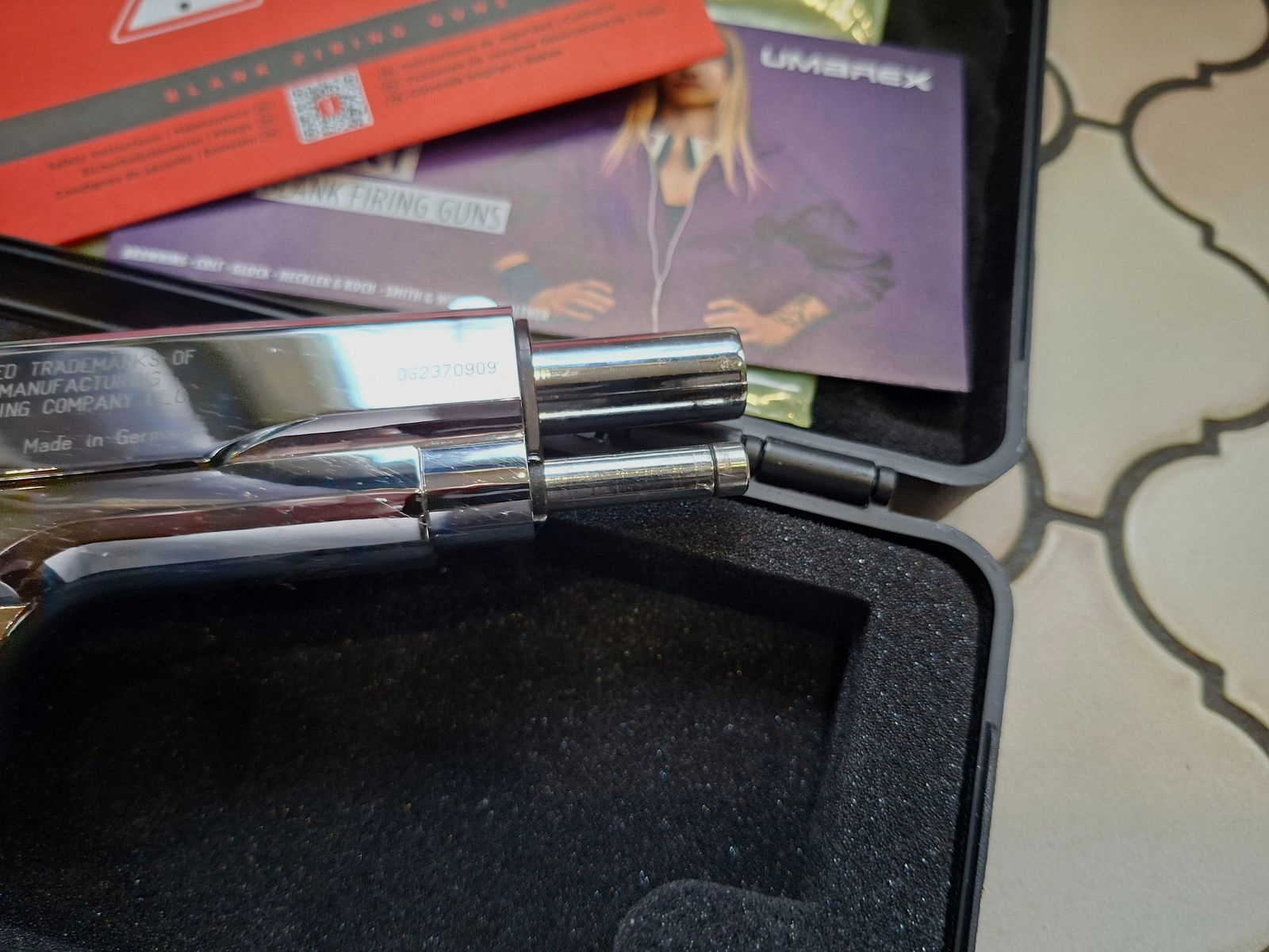 Colt 1911 Chrom, nuevo, sin disparar, guía de resorte larga, pieza de colección.