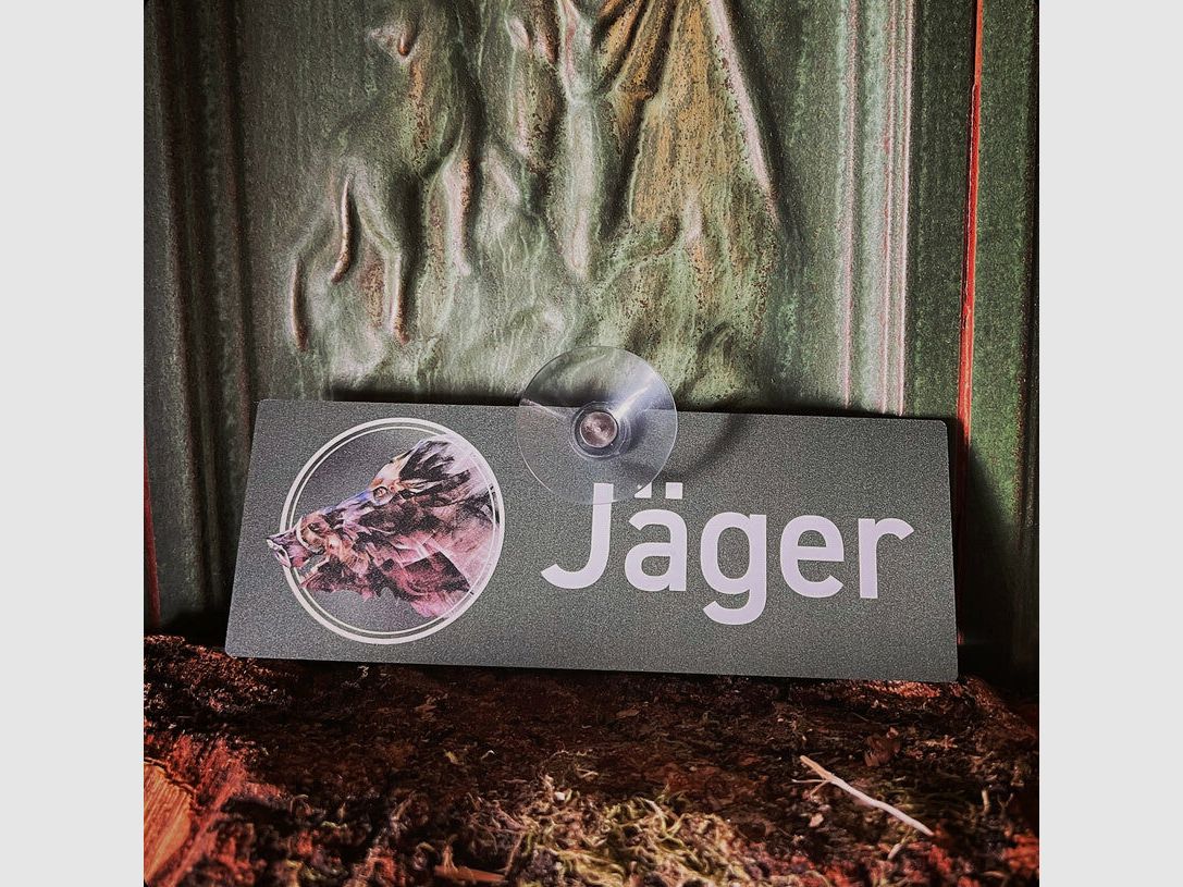 Wilde Hilde Autoschild mit Saugnapf - "Jäger"