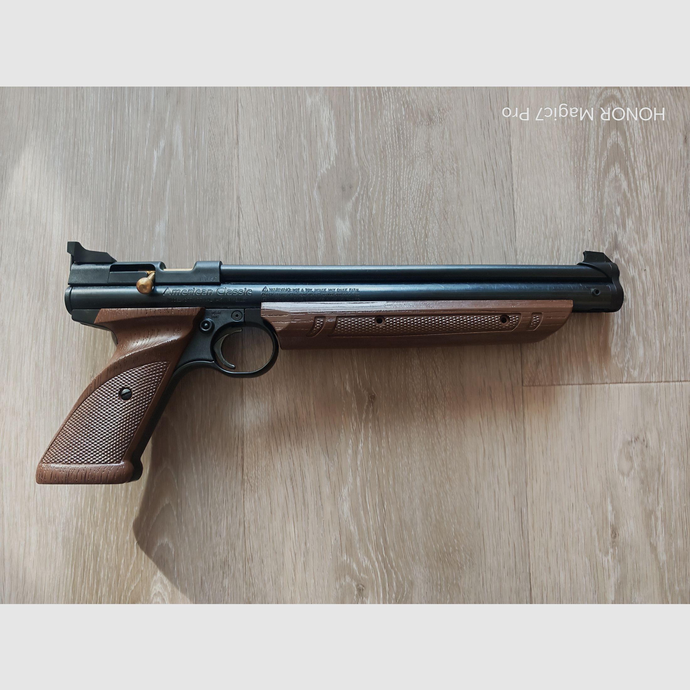 Starke Crosman 1377 Luftdruckpistole mit Koffer, wie neu!