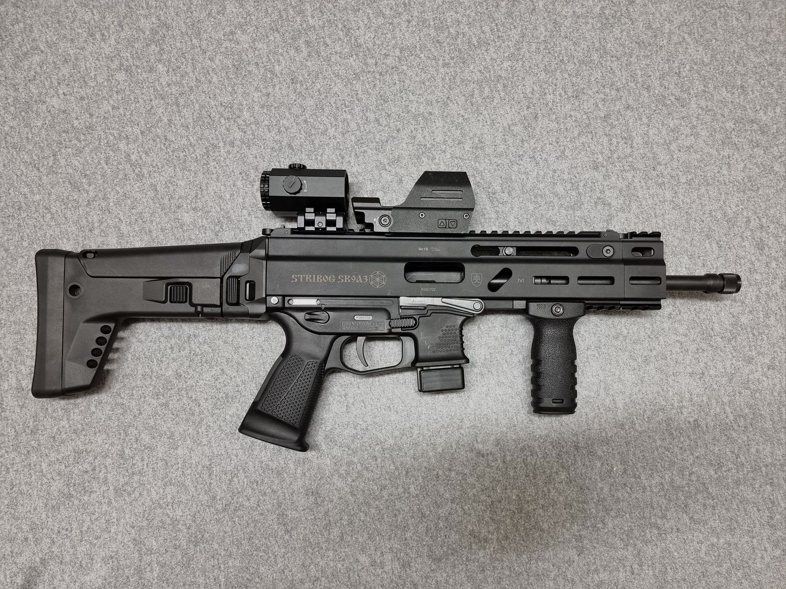 Grand Power Stribog Halbautomat/PCC - 9mm Luger - wie H&K SP5 B&T APC9 CZ Evo - SET