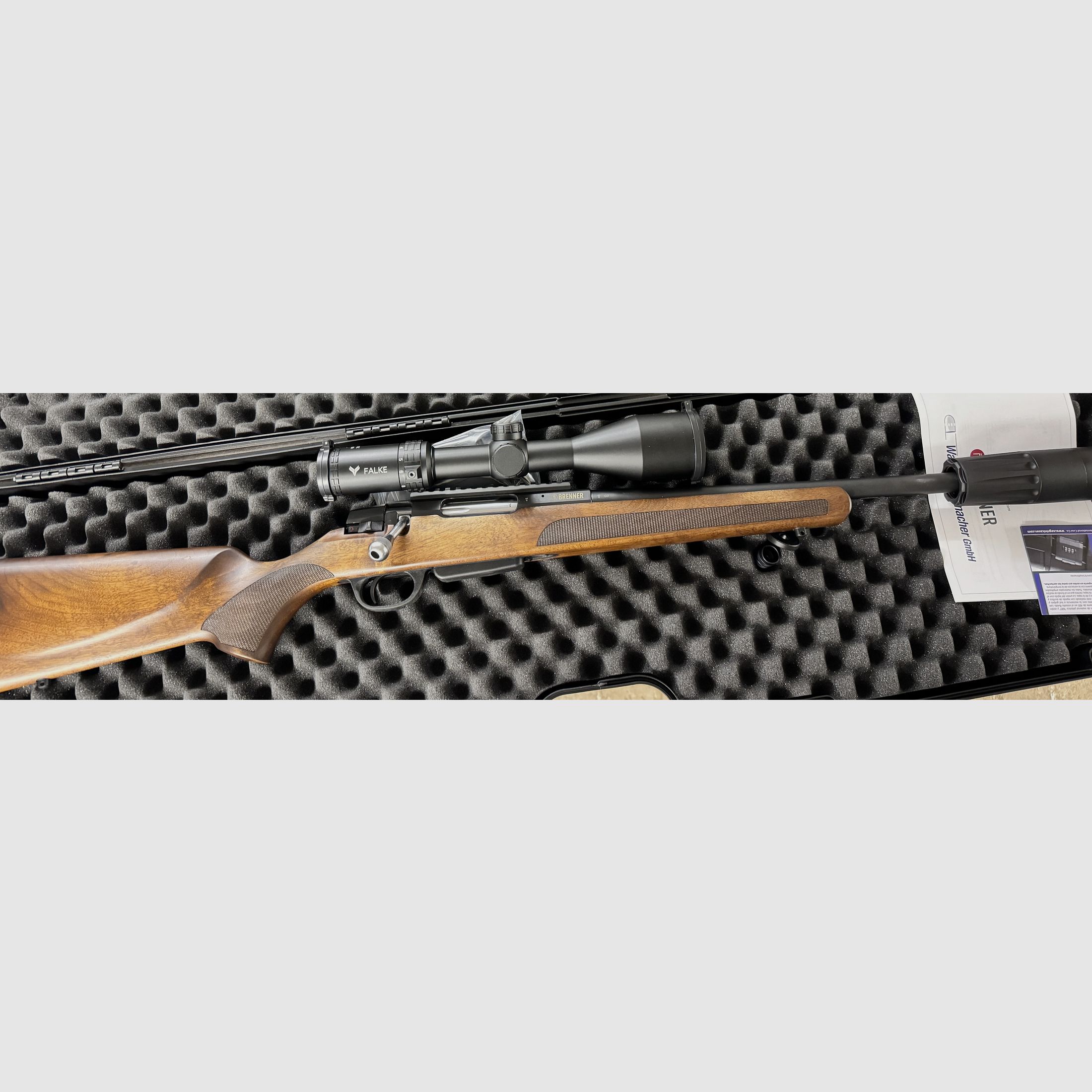 Brenner BR 20 . 308 Win, + SD21 + Falke 3-12*56 + valigia