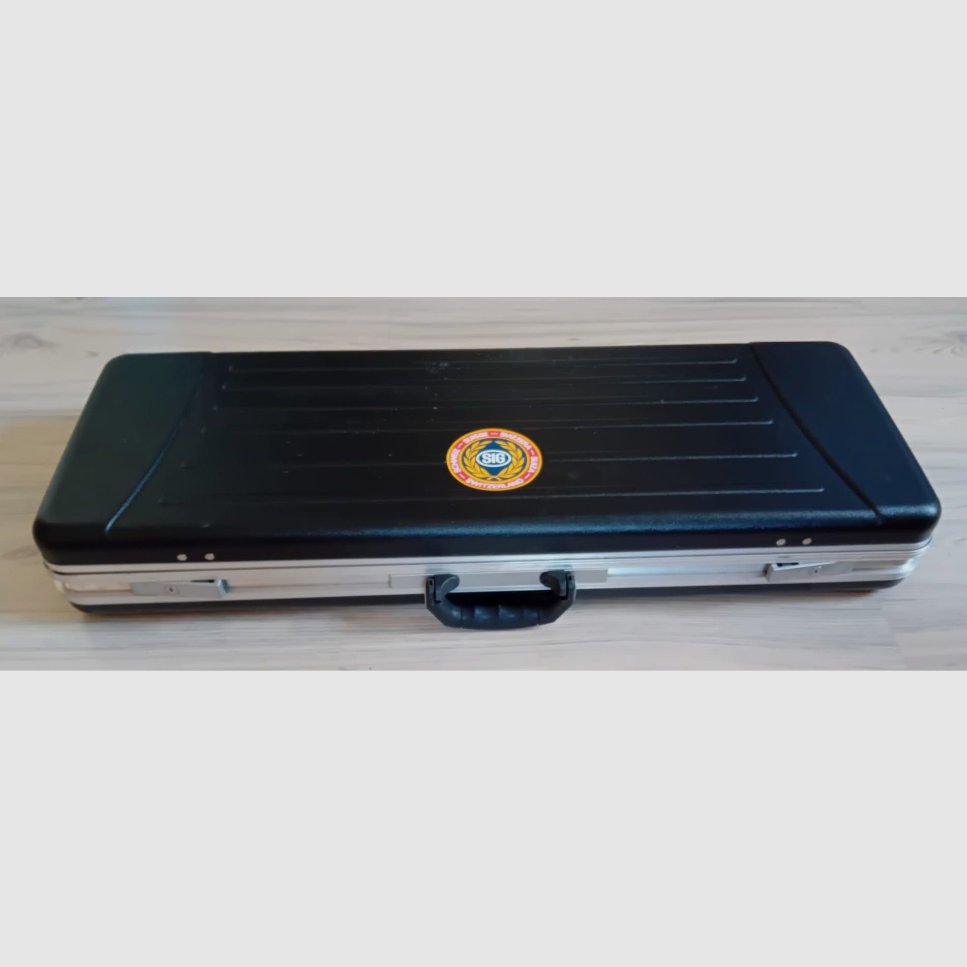 SIG Schweizer Stgw PE 90 of 550, afbeelding 1 van 4