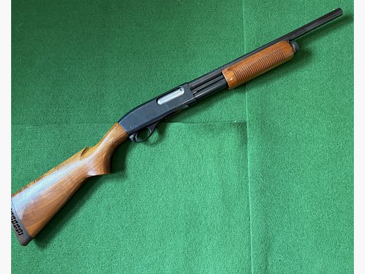 Remington repeating shotgun, caliber 12/70