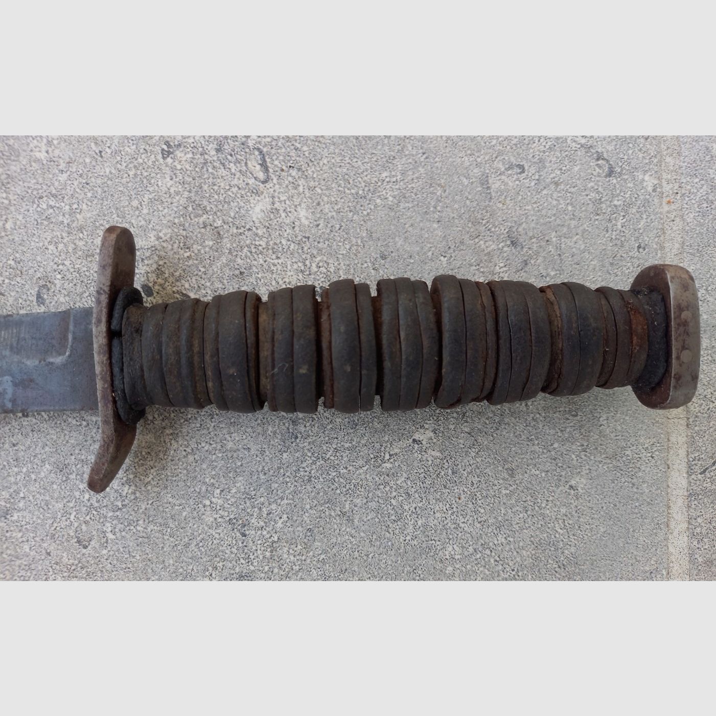 Couteau de tranchée WKII US.M3/Kampfmesser avec étui US.M8