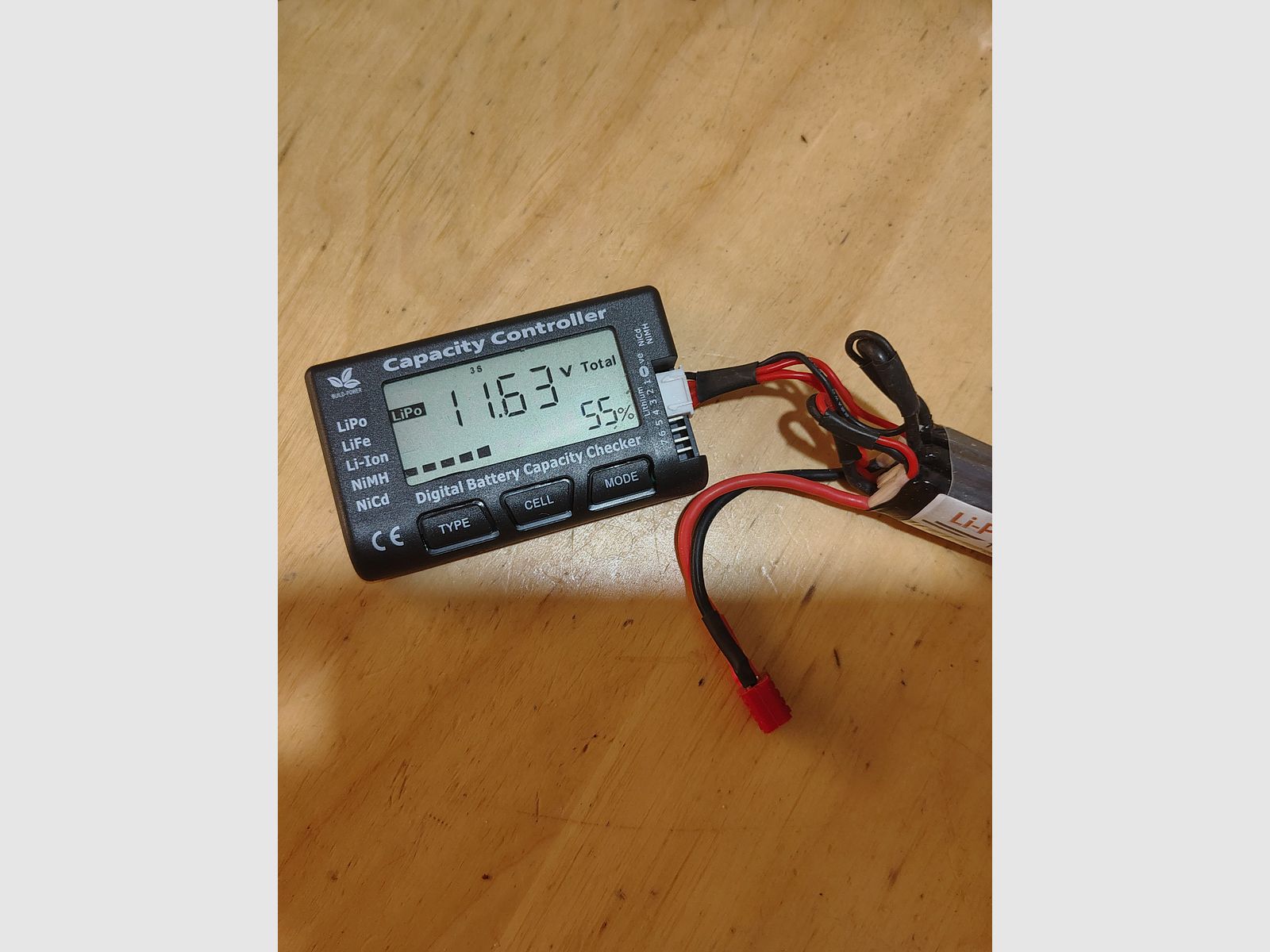 6x Airsoft LiPo Akku Set (11.1V & 7.4V) – Geprüft per Tester + LiPo Guard Tasche