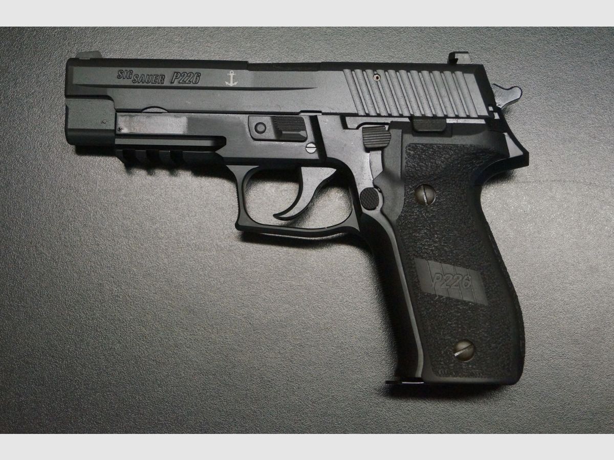 Sig Sauer P226 MK25, Bild 5 von 5