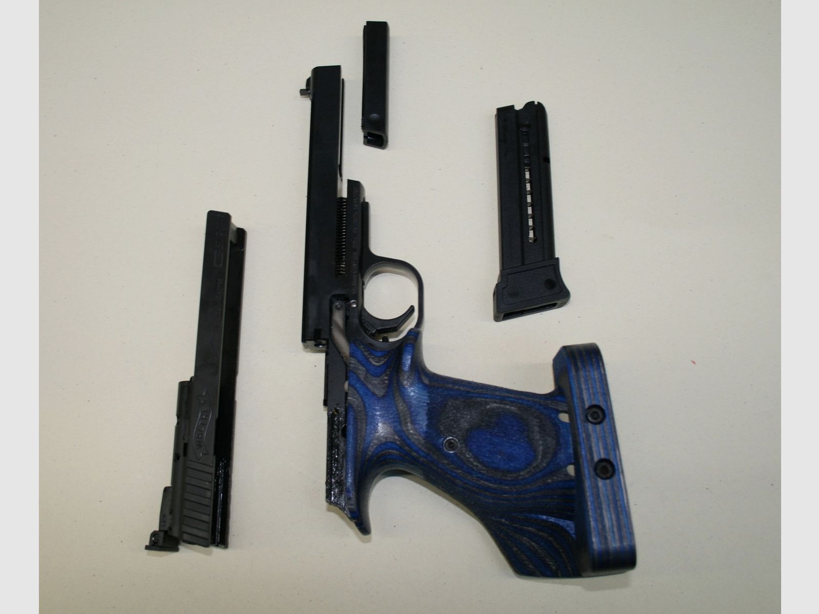Pistole WALTHER CSP EXPERT Kal.22Lr ANATOMISCHE GRIP Blue Angel, Bild 10 von 12