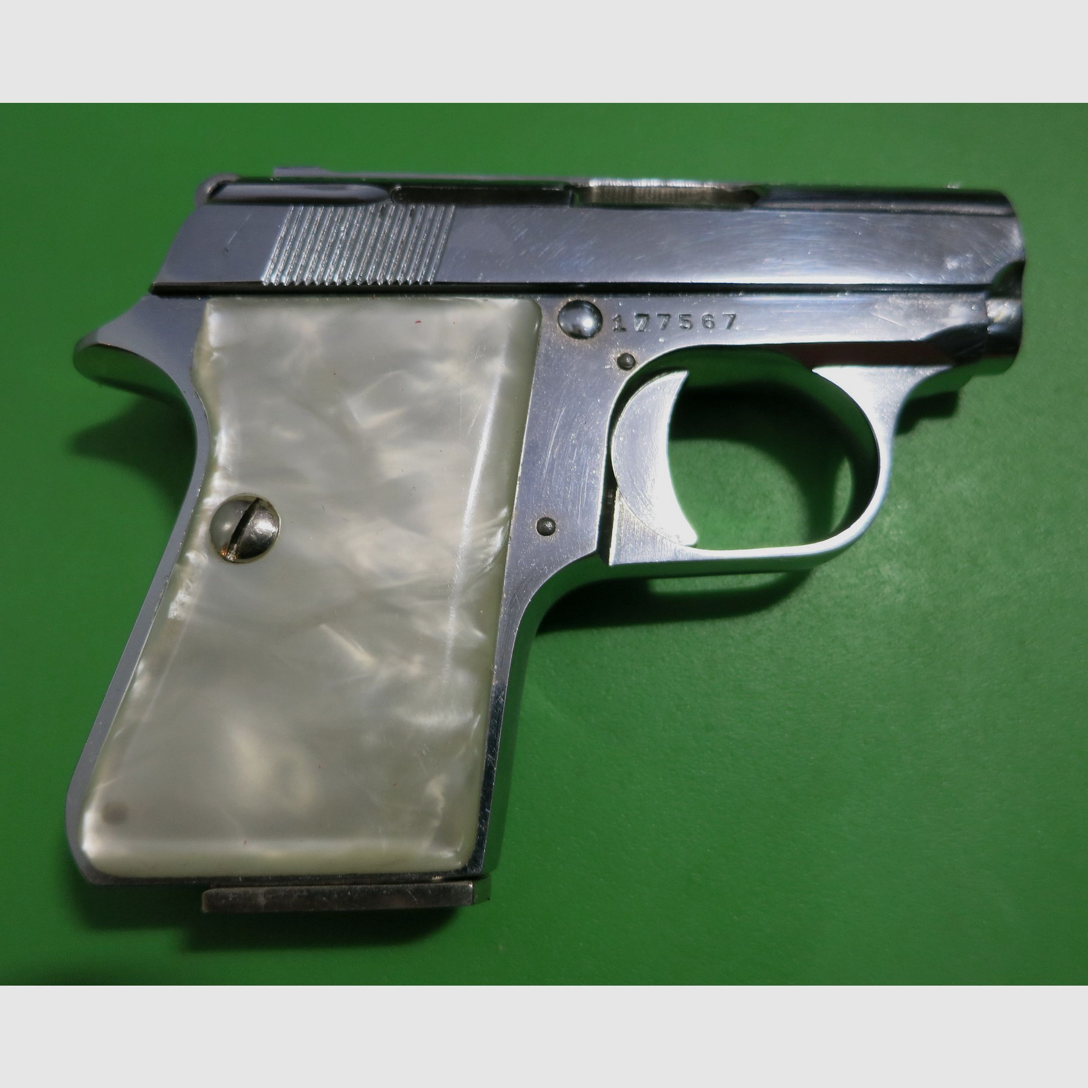 Astra 2000 CUB kal. 22 krótki, niklowana seria specjalna #61-