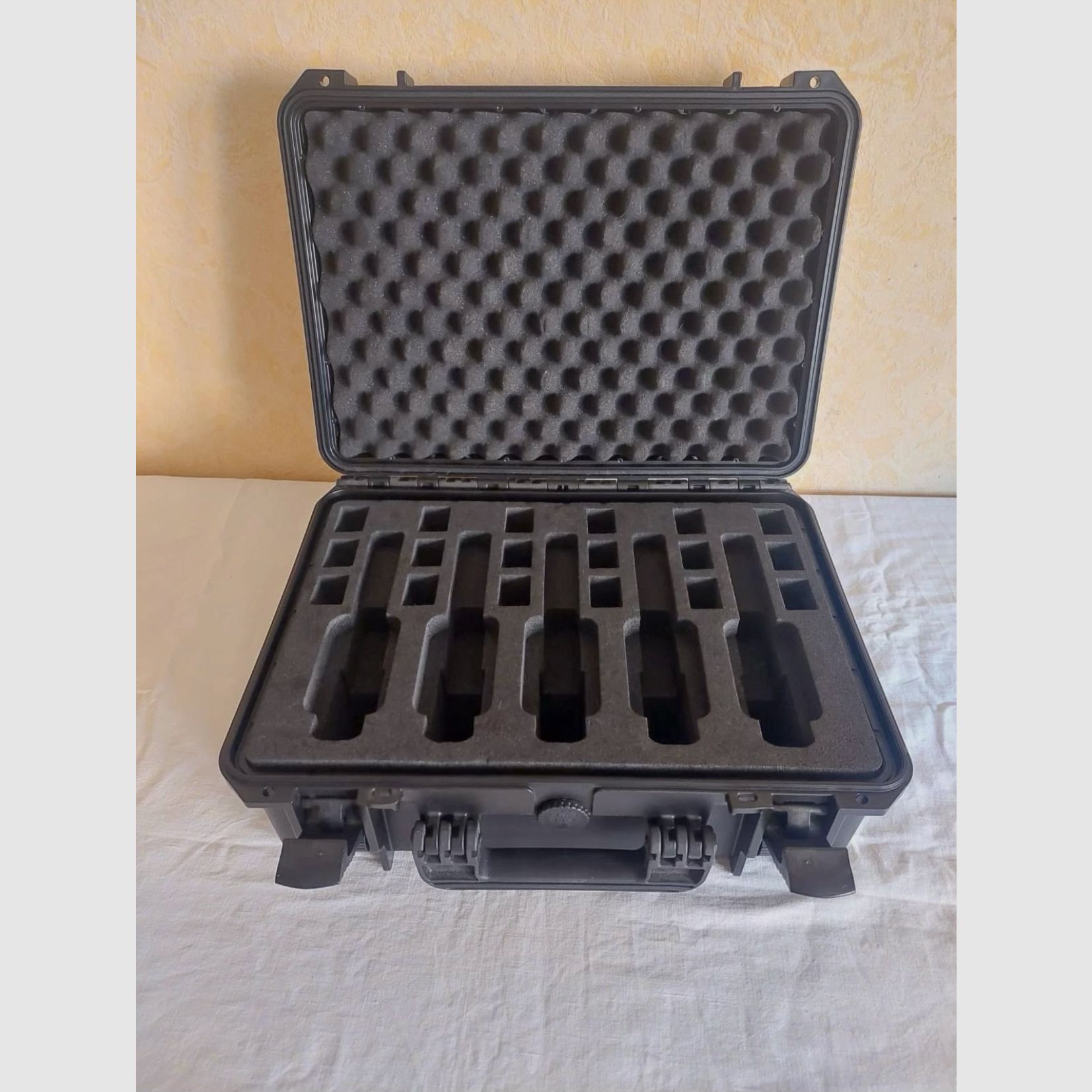 Hartschalenkoffer Modell 430 (19 Liter)