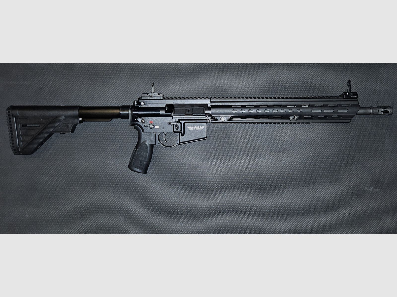 H&K MR223 16,5" nero con impugnatura lunga