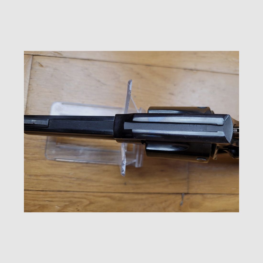 Sehr schöner Revolver Manurhin MR73 Police 4 Zoll – .357 Mag – Herstellung Manurhin Serie C von 1980 – schöner Brünierung – Lauf und Kammern spiegelnd – enger Durchmesser 355′ – einer der »echten« MR73 Sammlerstücke! – TBE, Bild 9 von 17