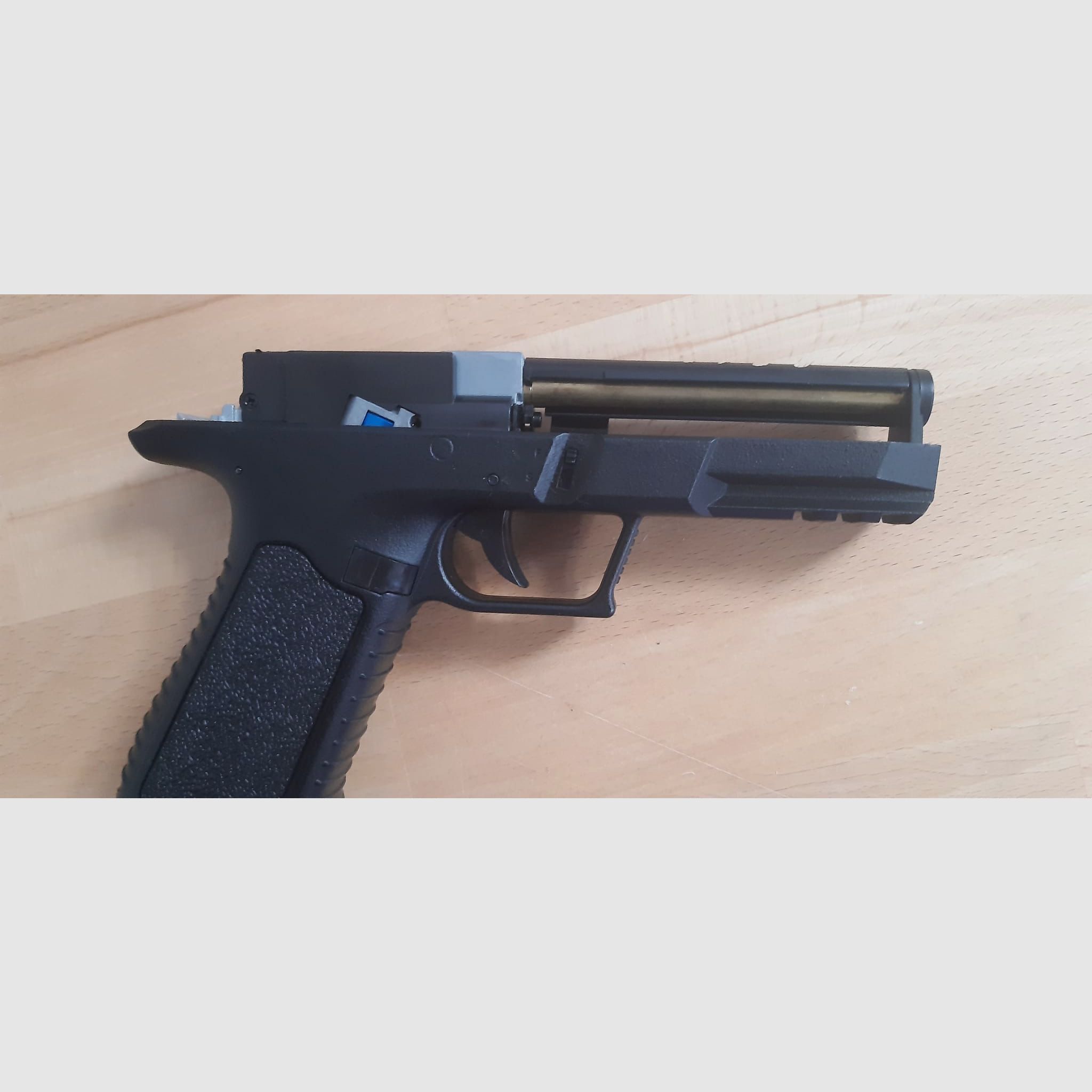 Cyma CM127 Airsoftpistole AEP 0,5Joule 