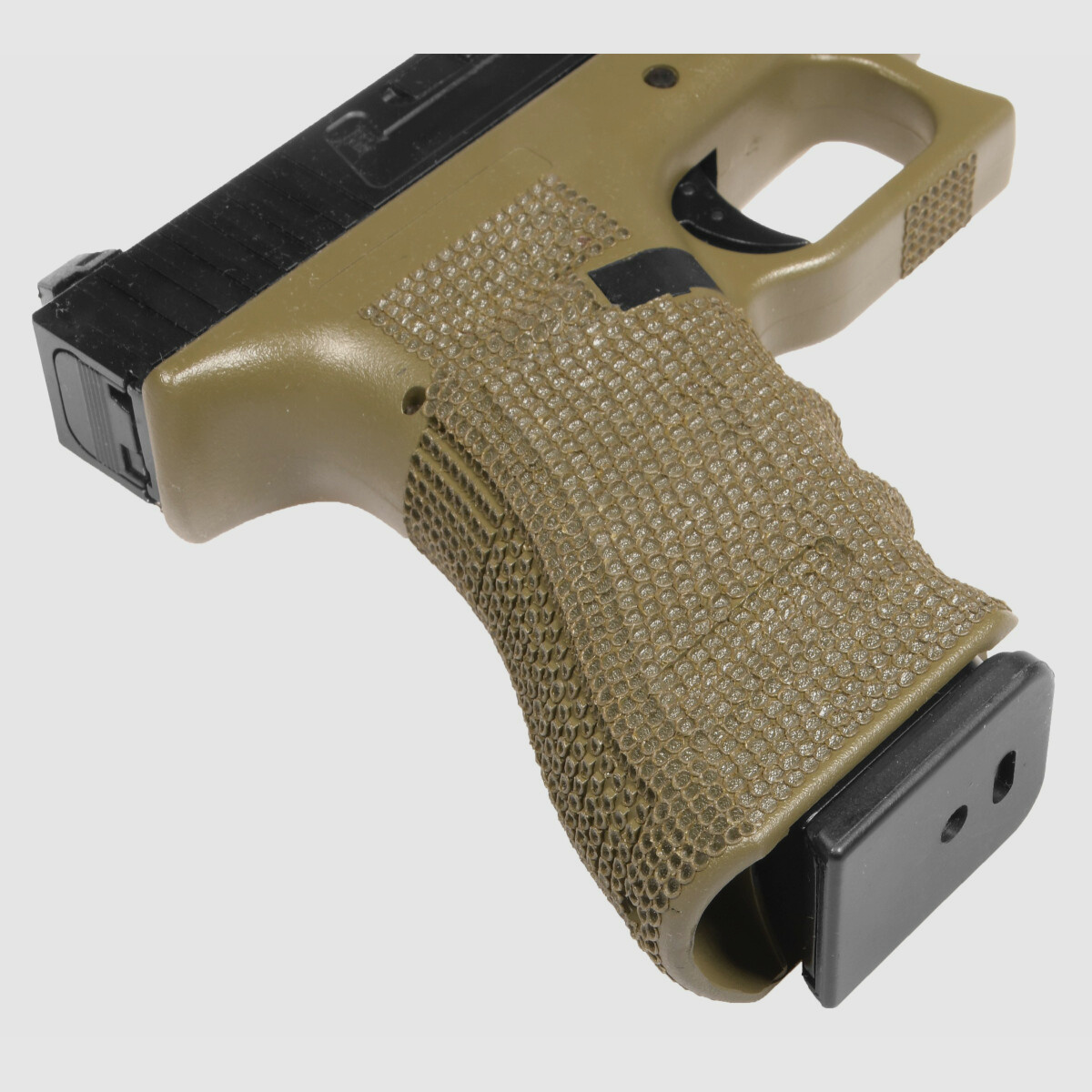 P02 GBB Airsoft Pistole in Oliv | Delta Armory