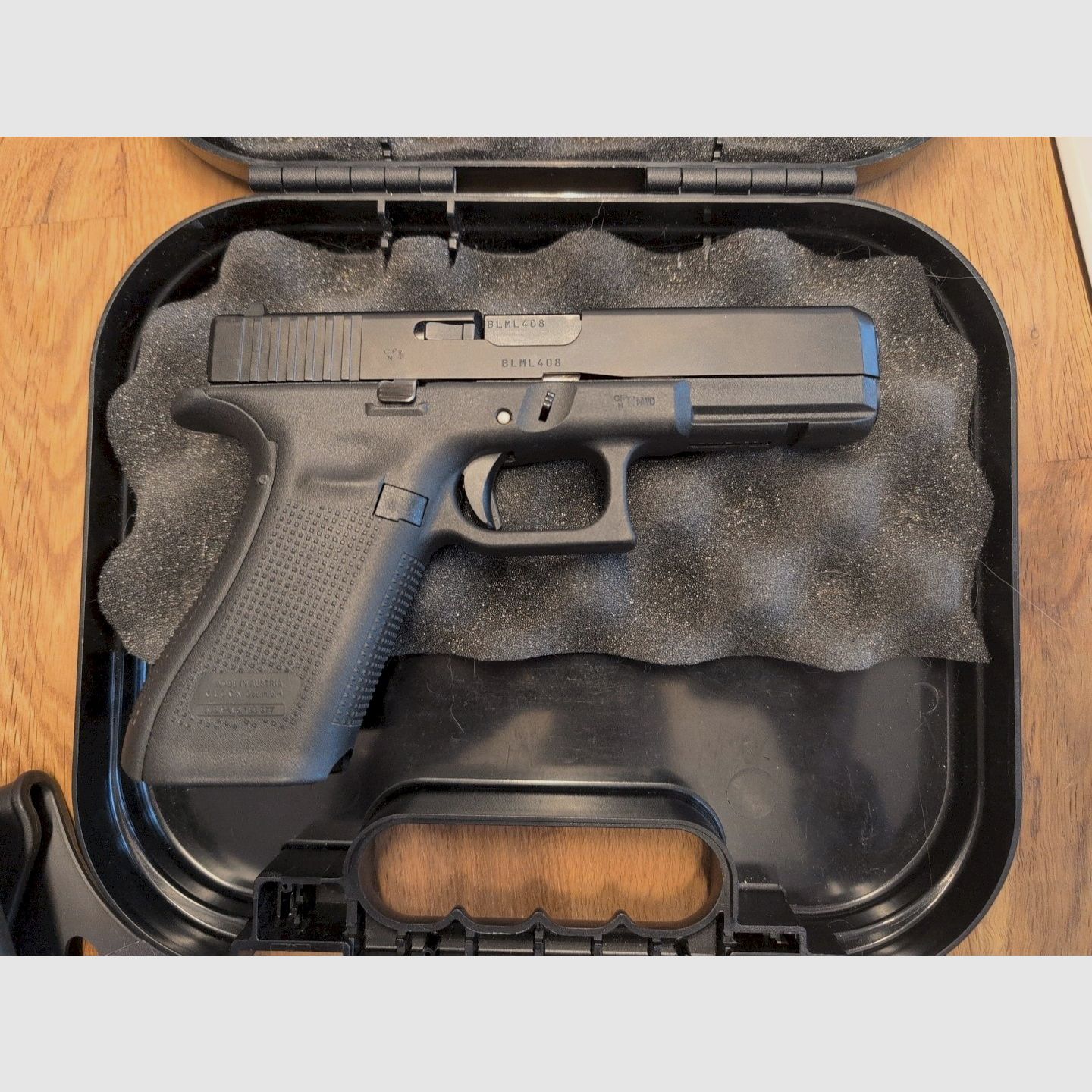 Glock 17 Gen 5 Nowy, Pełny zestaw w tym kabura