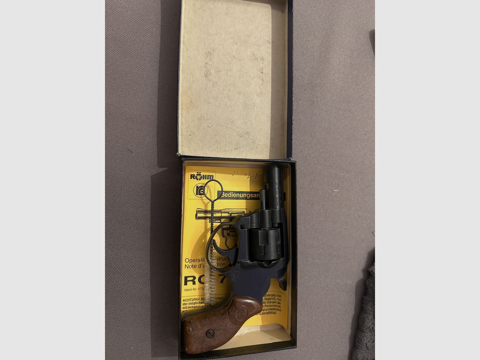 Röhm RG 76 Schreckschussrevolver 6 mm Knall inkl. OVP