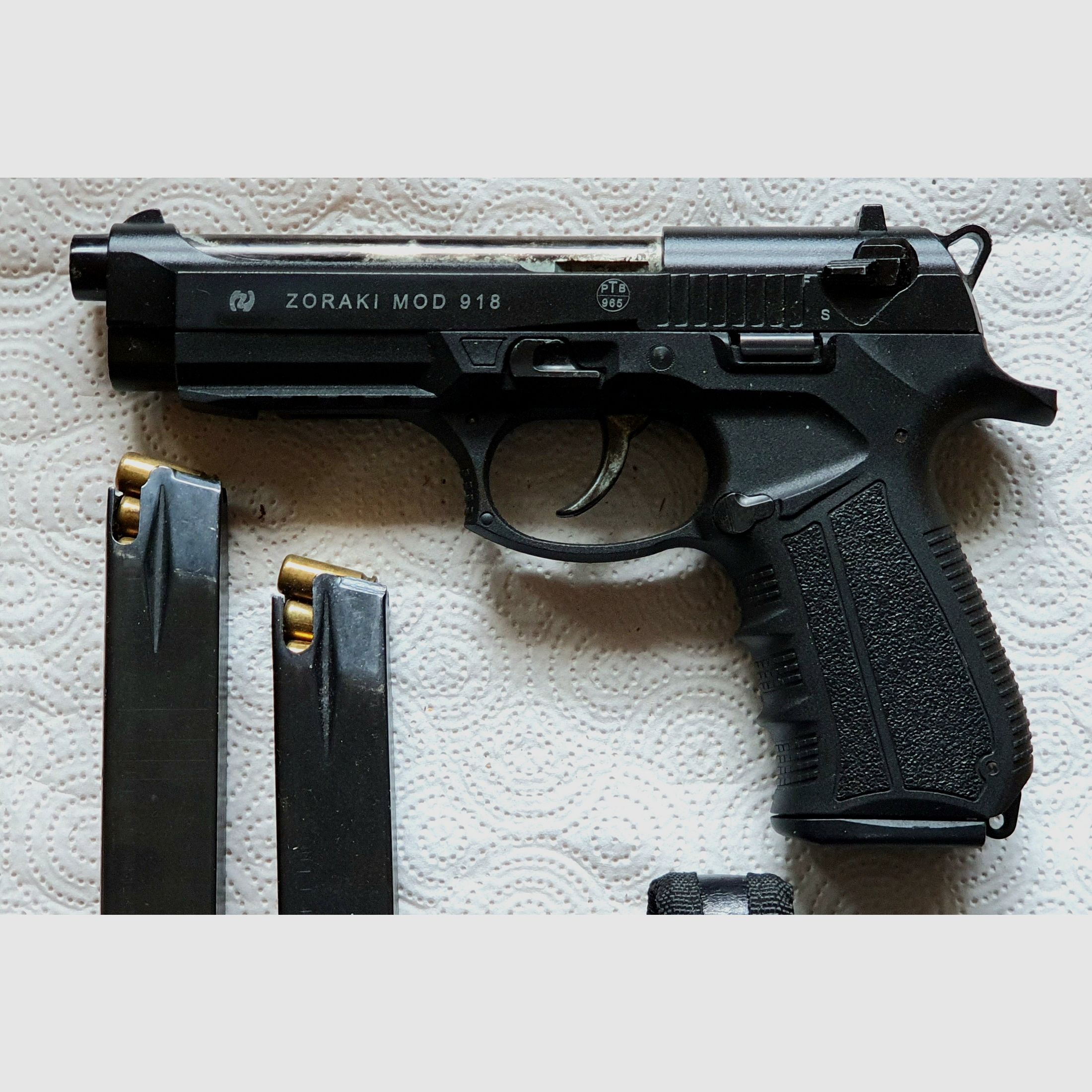 Zoraki 918  PTB Gas / Schreckschuß Pistole , 18 + 1 -schlüssig, 2 Zusatzmagazine+ Lederholster