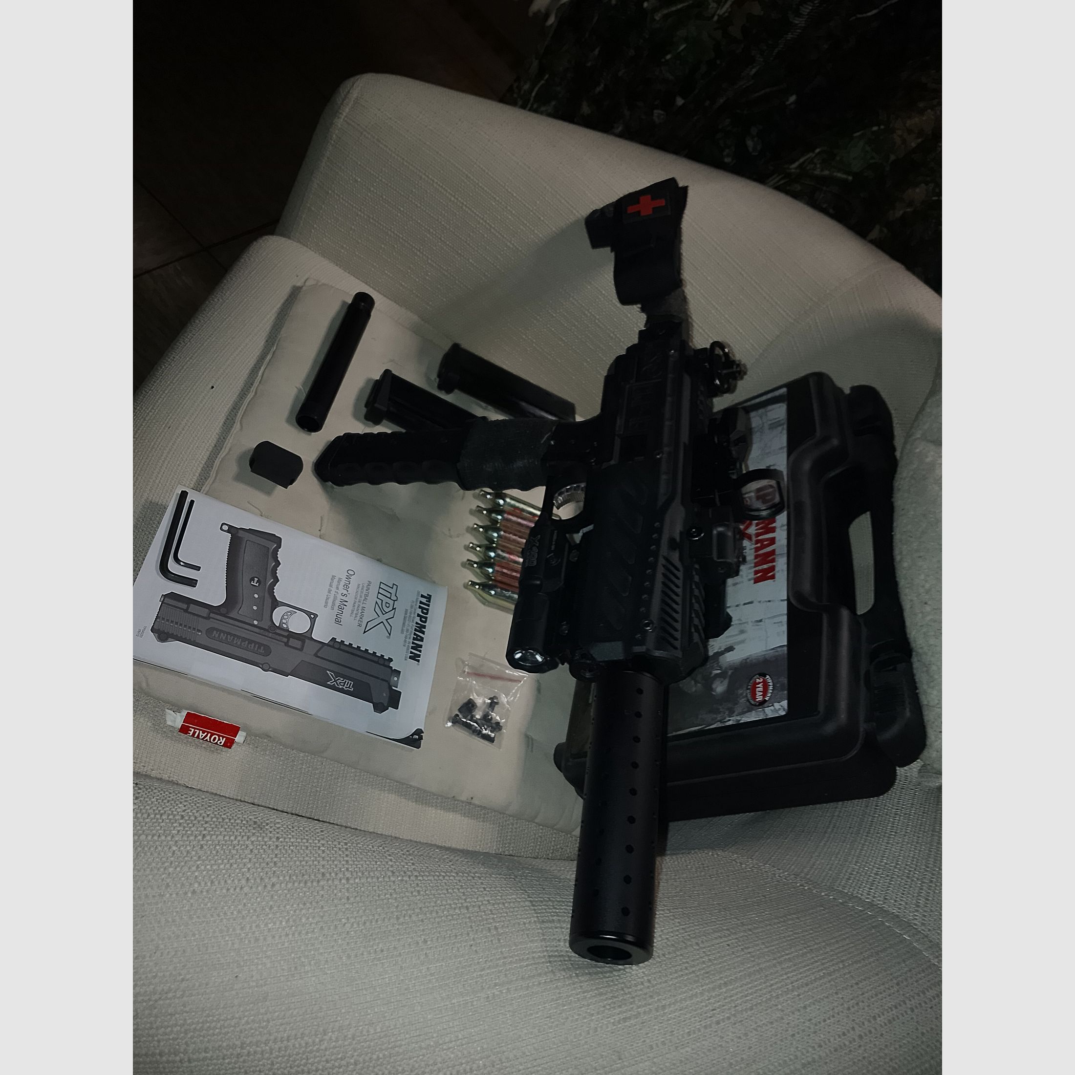 Tippmann Tipx RAM Paintball Makierer MSC Body Kit Uzi cal .68 CO2 Visier Rot Grün Punkt 