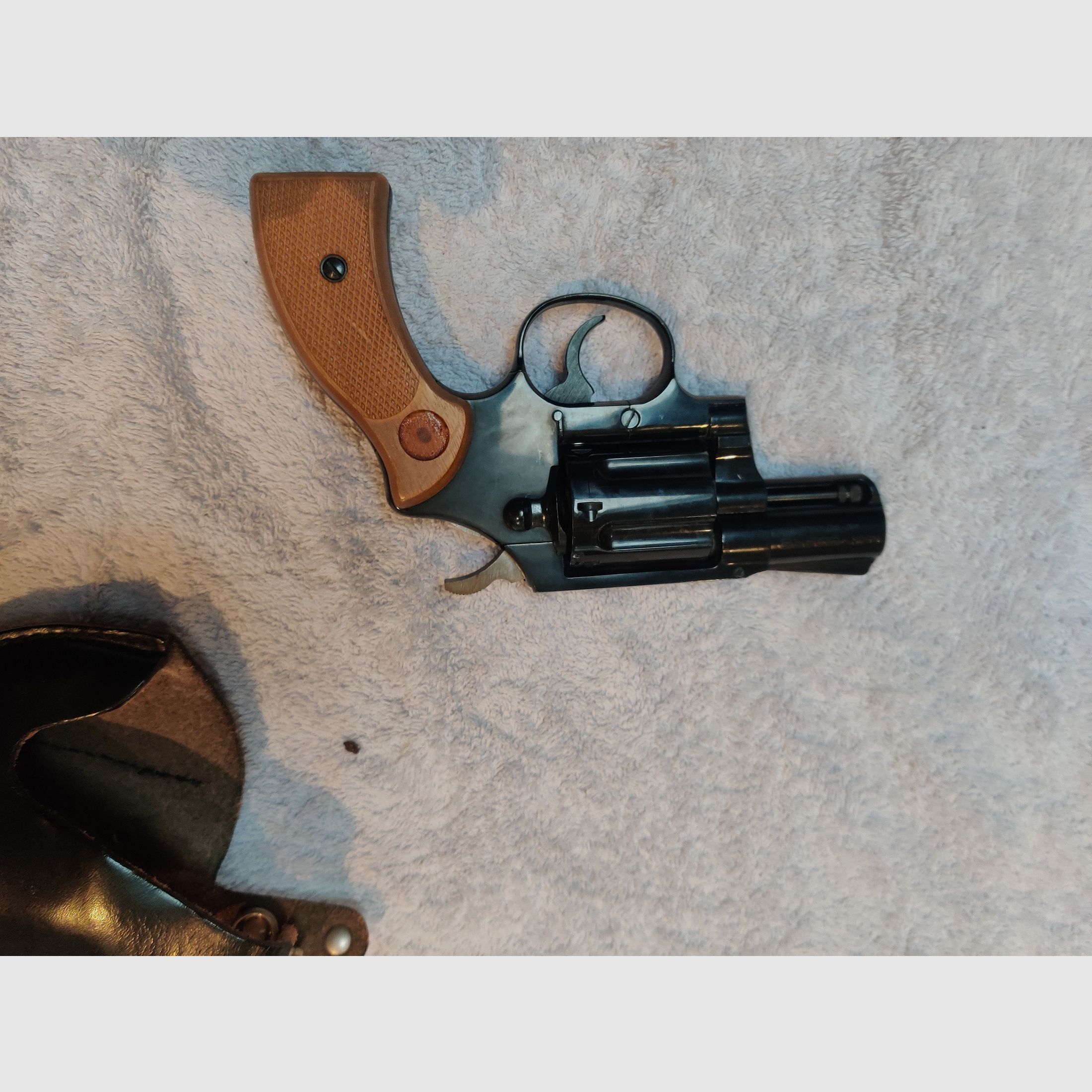 Revolver Knall Reck 9mm mit Holster