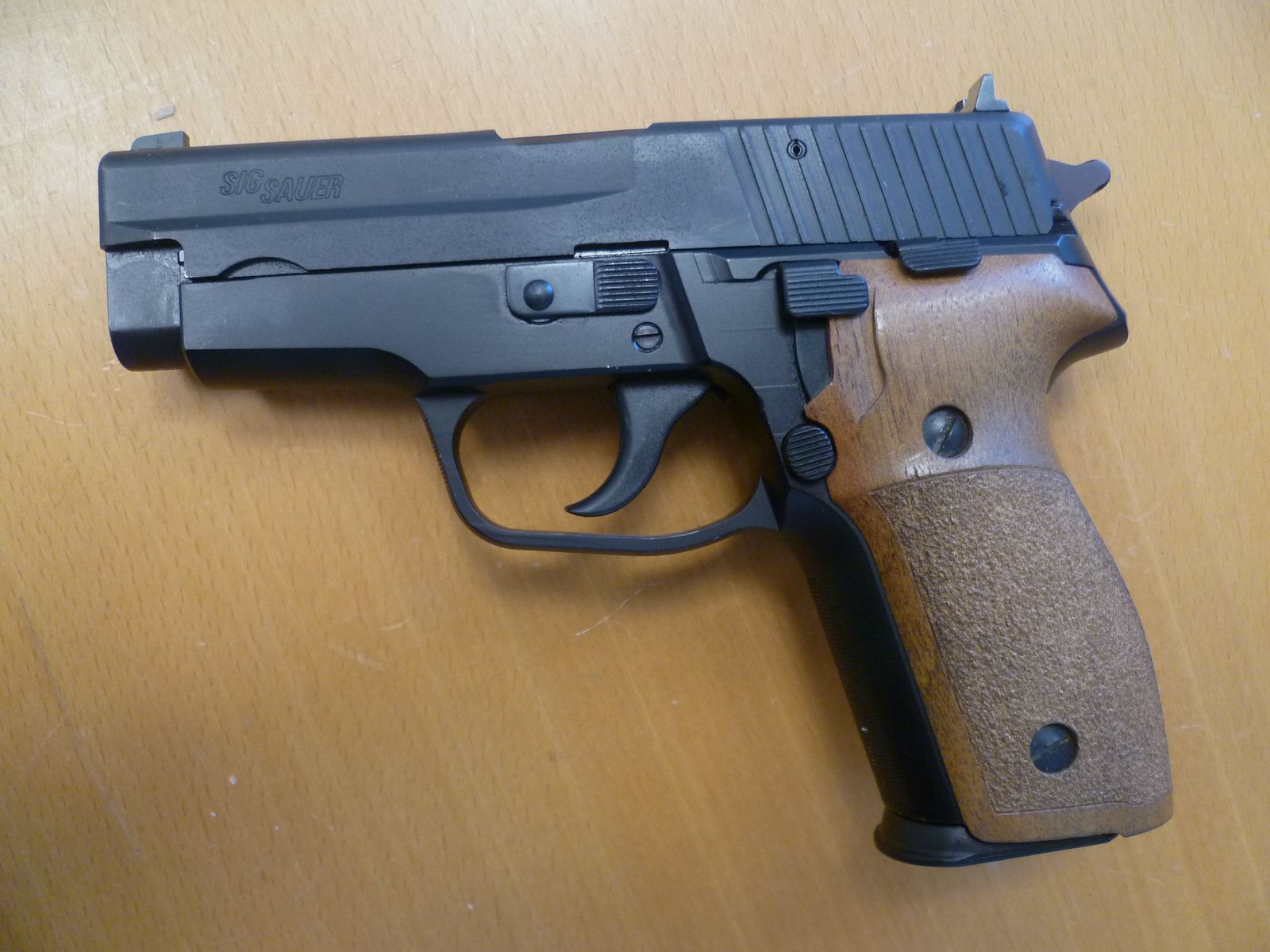 Pistole SIG Sauer P228