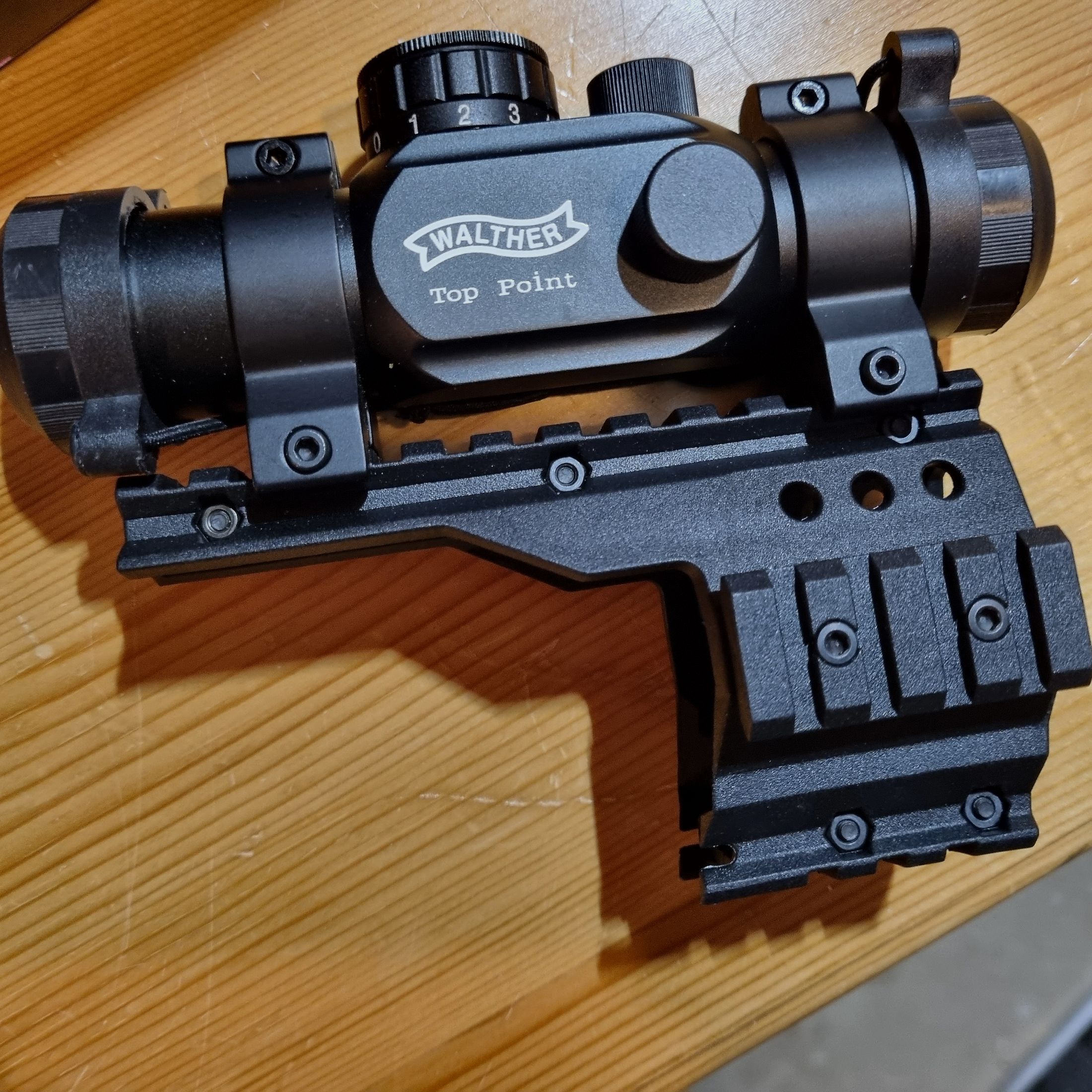 Walther Top Point con attacco per Walther Nighthawk pistola CO2