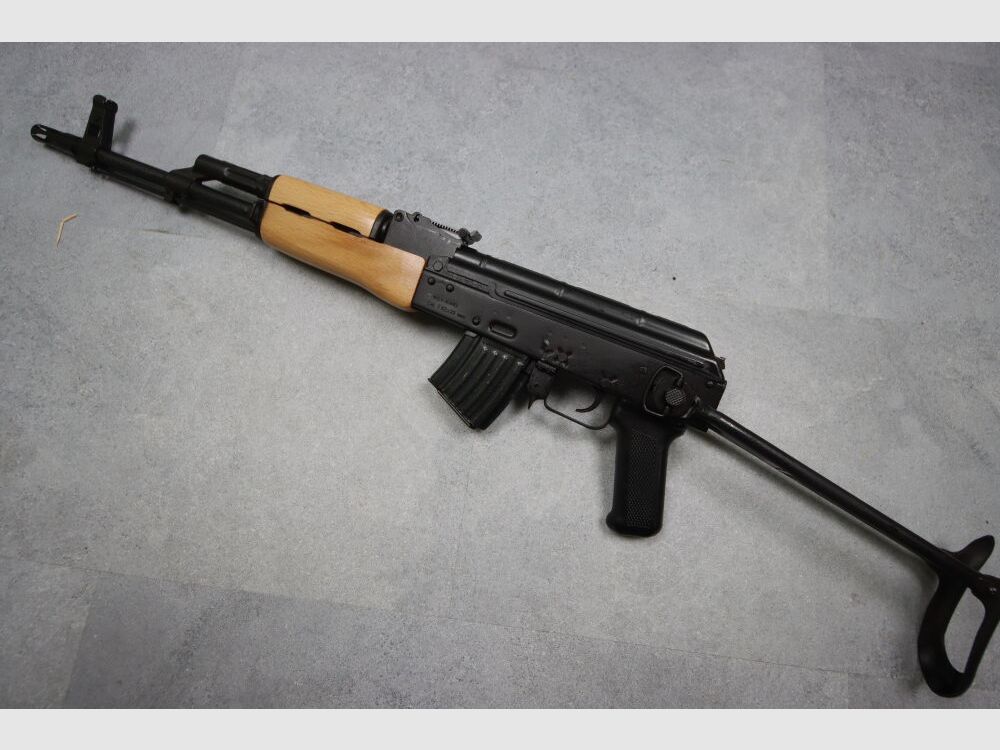 Cugir SA WS1-64 semi-automatic rifle