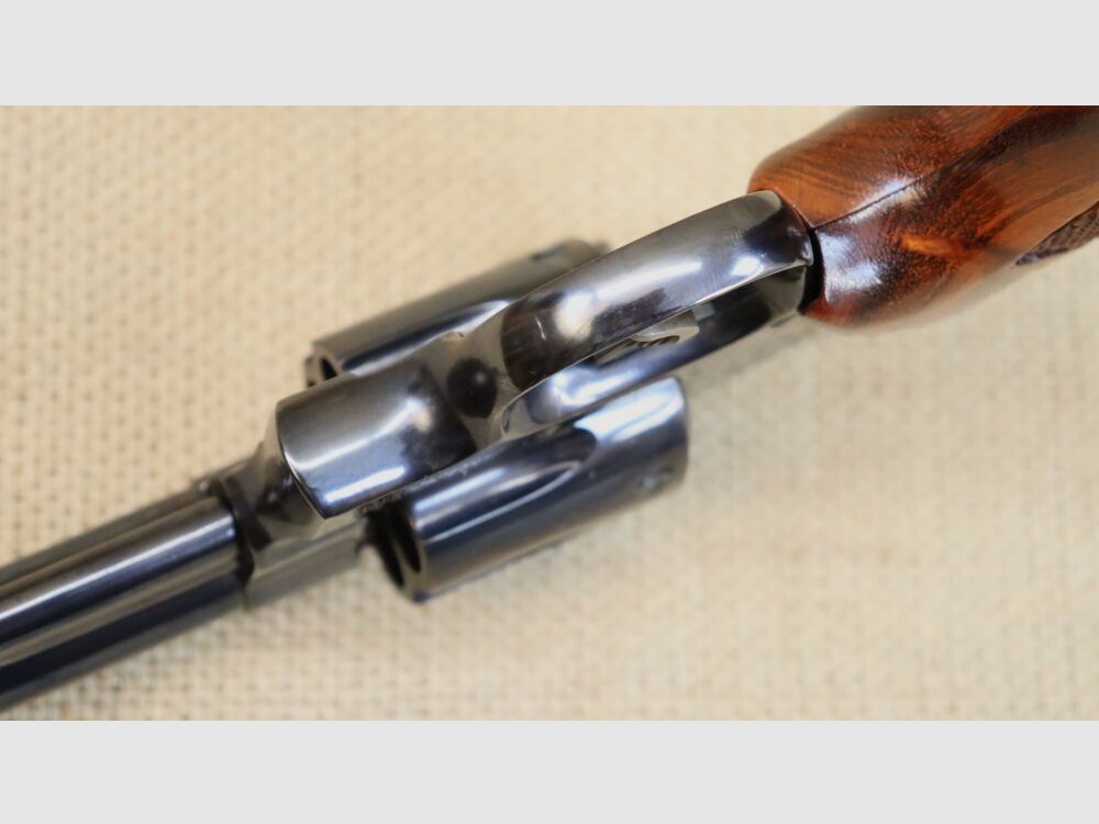 Smith & Wesson 29-2 .44RemMag