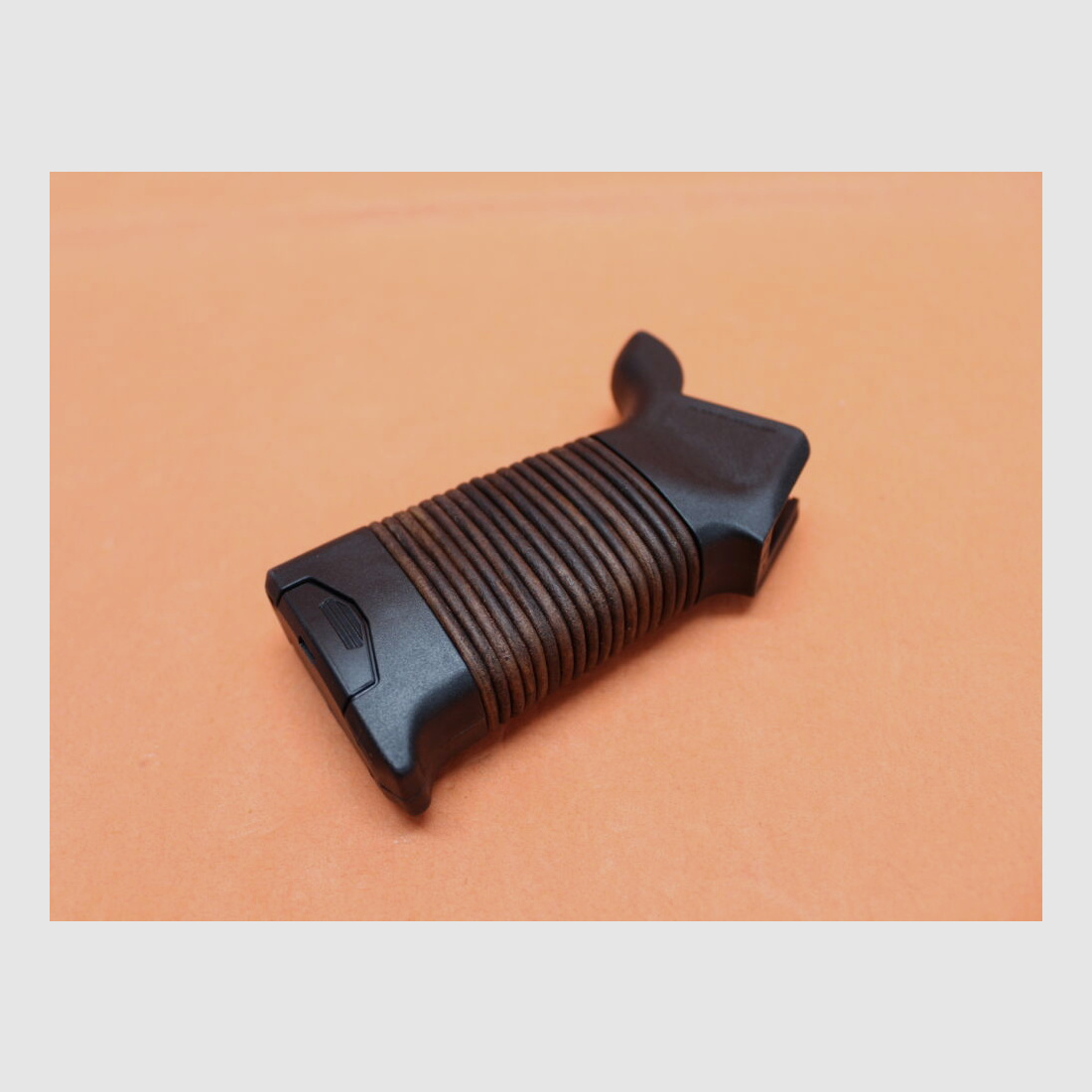 HERA AR-15: Pistol Grip HERA H15GL Leather Brown (11.08.05) Polymer/Leder