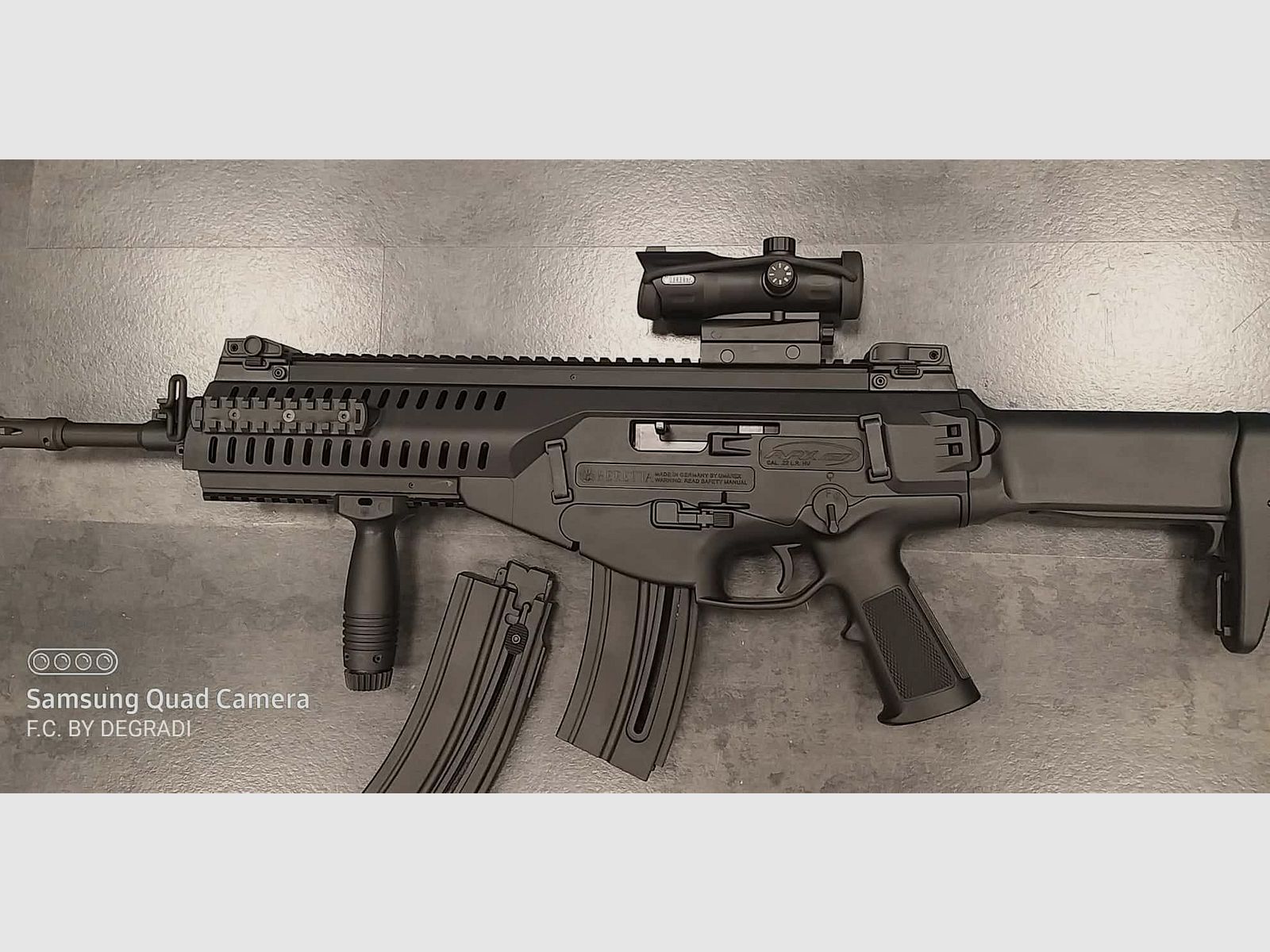 UMAREX BERETTA ARX 160 CALIBRE 22 LR, image 2 sur 4