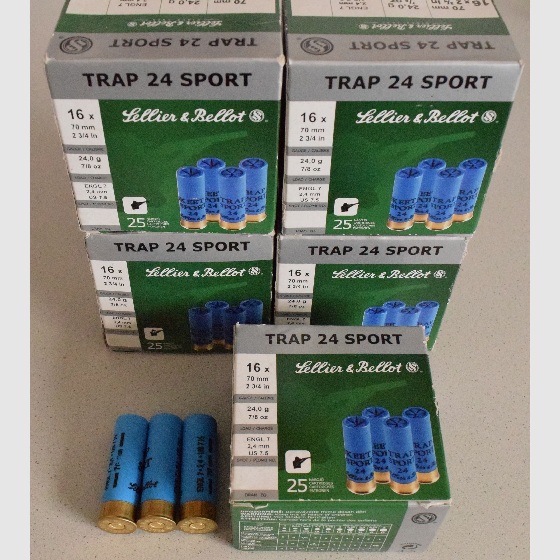 128 x Sellier & Bellot Trap 24 Sport 16/70 2,4mm 24g