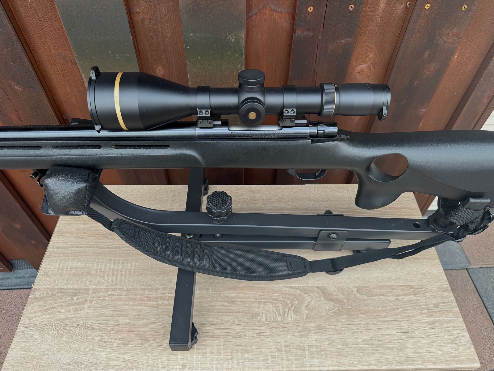 Büchse Howa Model 1500 Heavy Barrel .22-250 Rem. inkl. Leupold VX-7L 3,5–14x56