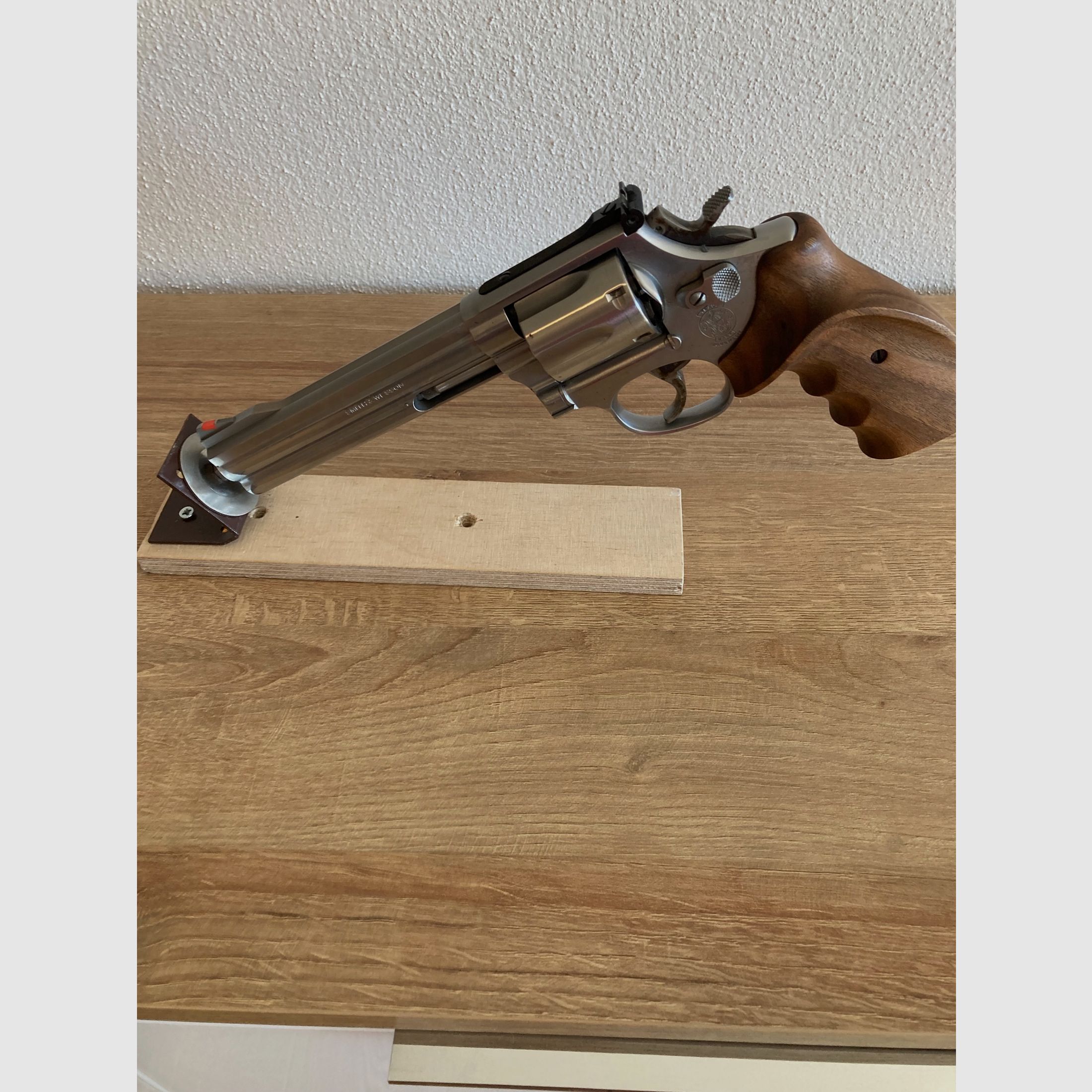 Smith & Wesson 357 Magnum, afbeelding 2 van 7