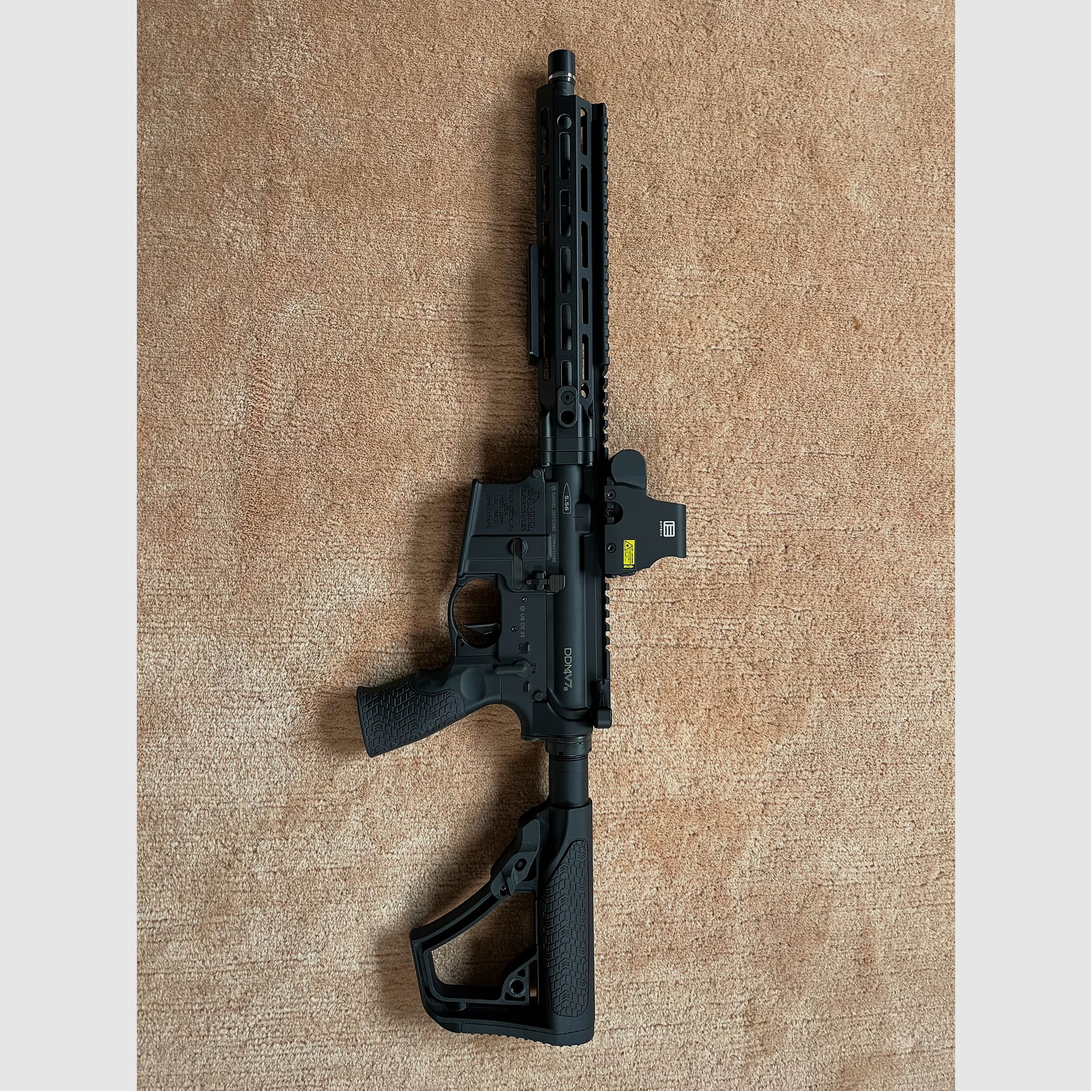 Daniel Defense DDM4V7S Full Equipment