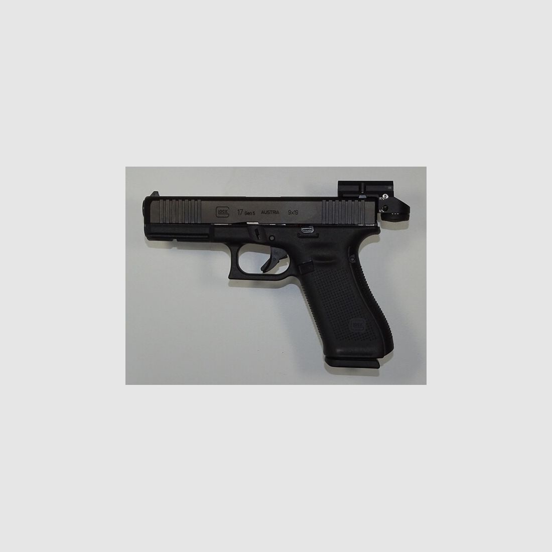 Glock 17 Gen5 mit Leupold DeltaPoint Micro