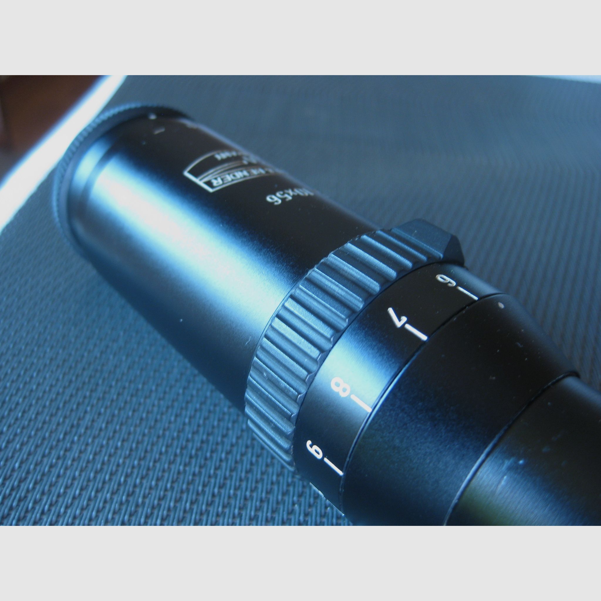 Deutscher Klassiker ! Schmidt & Bender 2,5 - 10 x 56 mit Absehen - 1 , ähnlich dem ZEISS-DIAVARI (11) Absehen ! Blaser-Sattelmontage gegen Zuzahlung !! Kein Swarovski - Sauer - Mauser - 98er