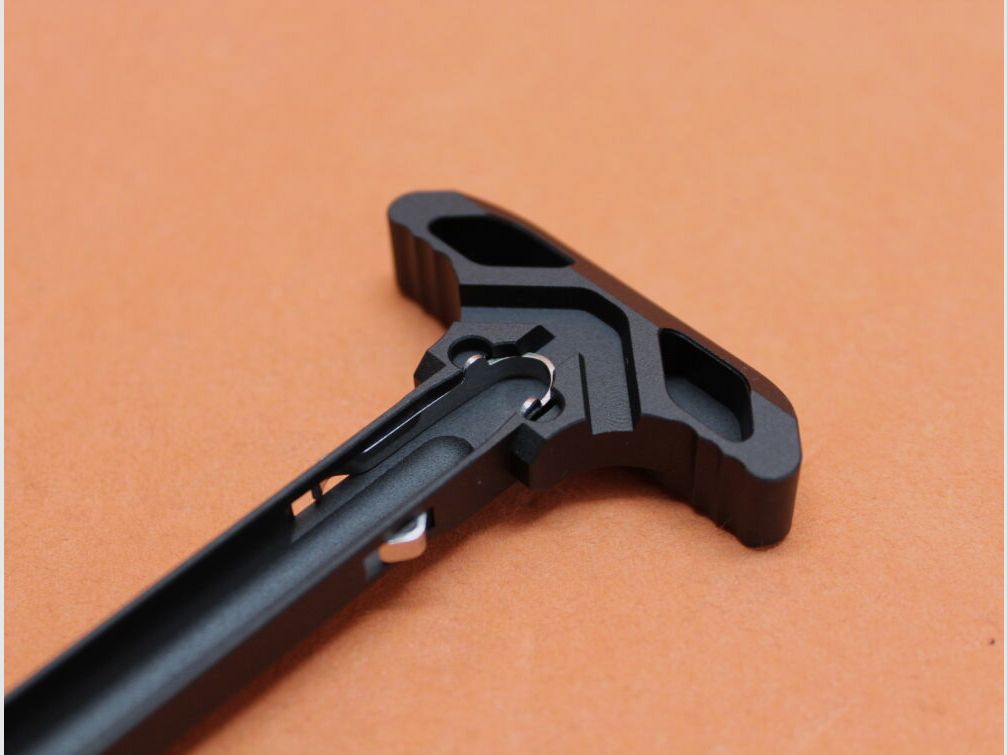 Zespół uchwytu do ładowania Strike Industries AR-15 STRIKE bez zaczepu, ambidextrous (SIARSLCHBK) / obsługiwany z obu stron