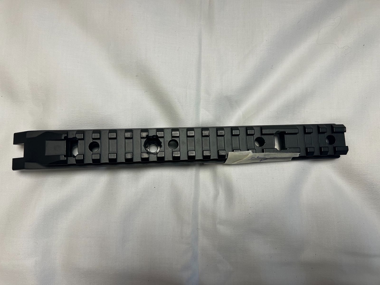 Steyr AUG .223 Rem. – semi-automatic rifle Cat. A – inherited firearm private sale Vorarlberg + 6 magazines