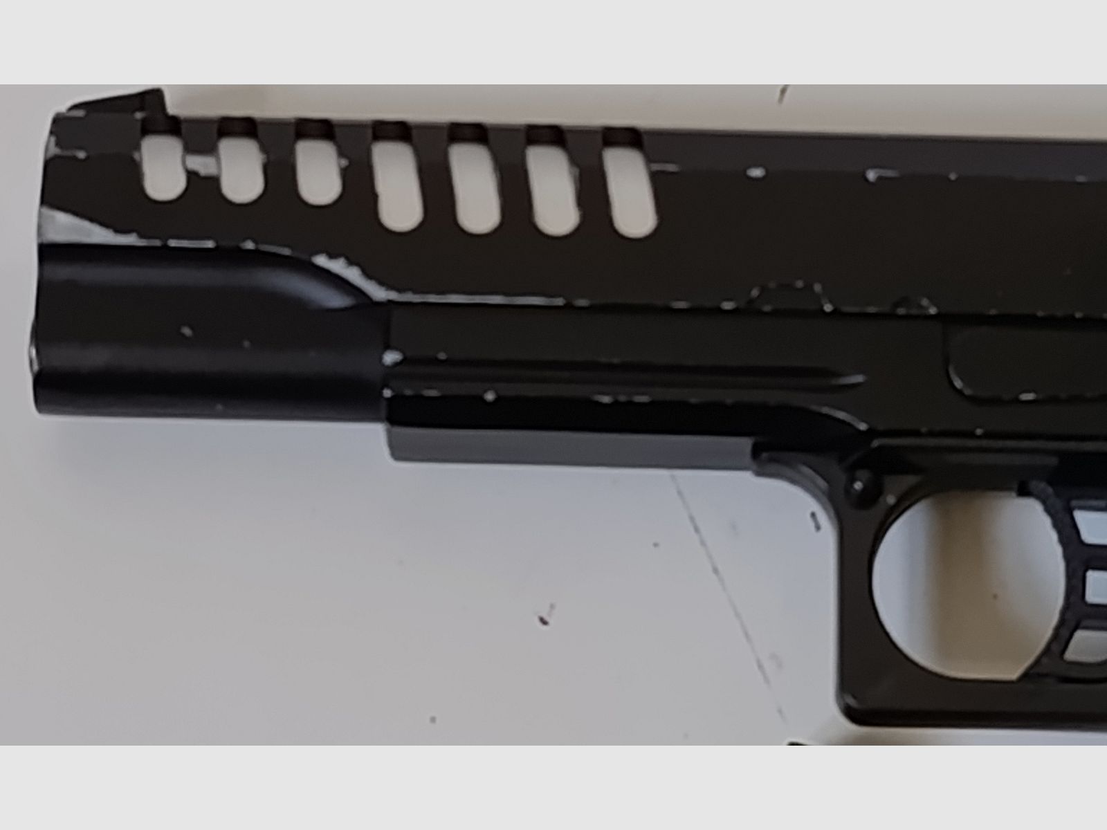 Pistol, airsoft, spring-powered