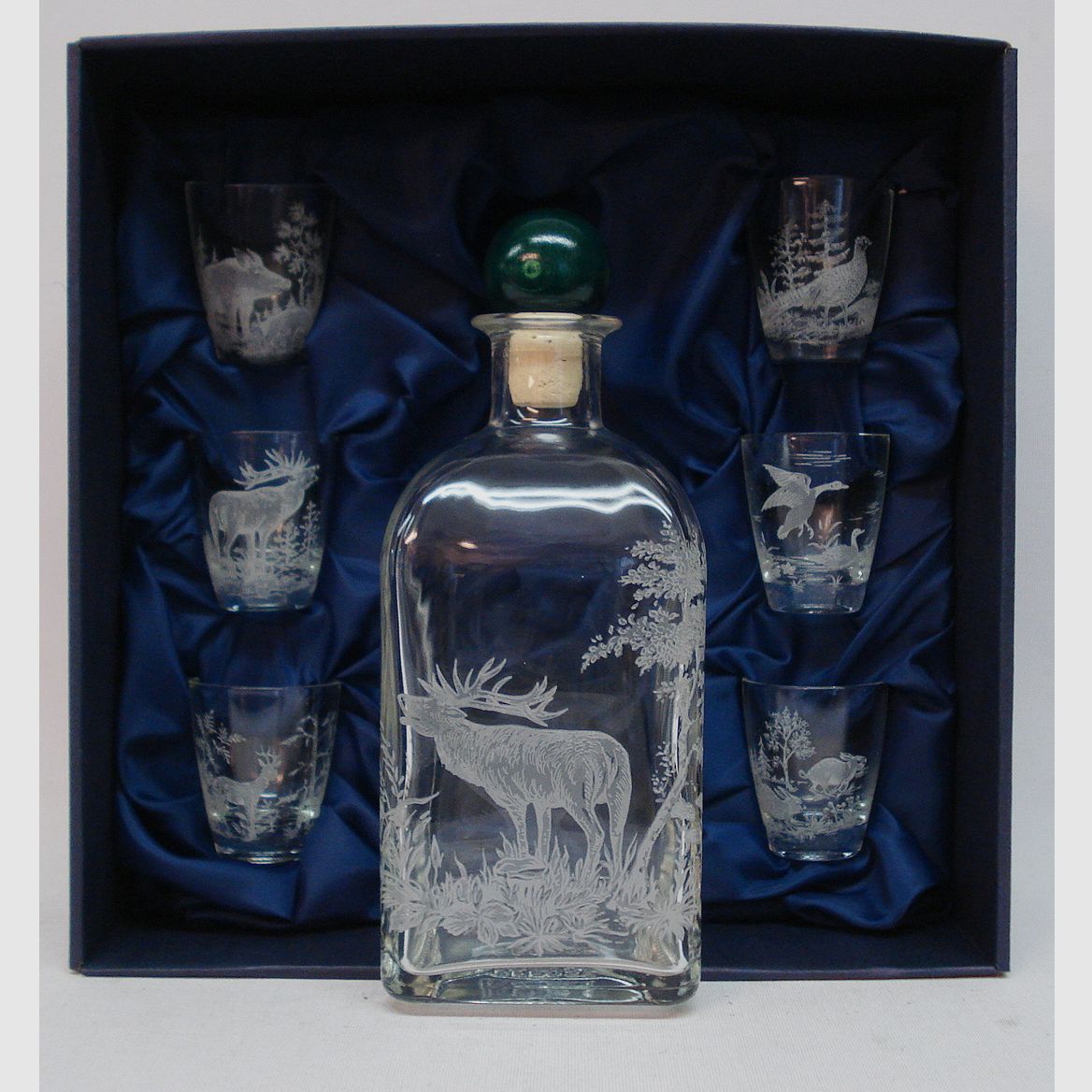Schnapsservice 7-tlg m Karaffe - im Geschenkkarton