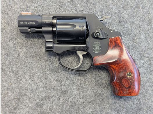 Smith & Wesson 351 PD AirLite
