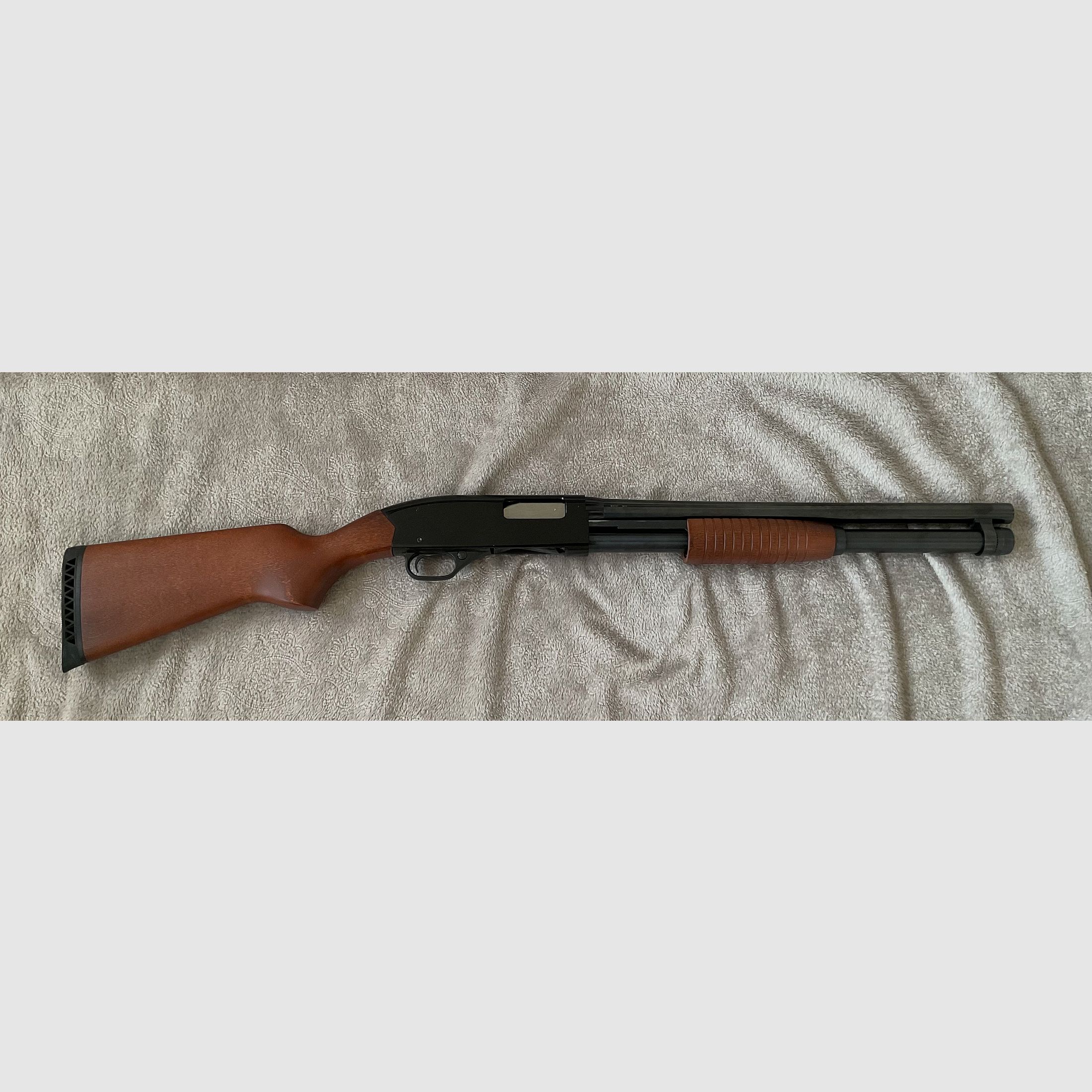 Fore-end repeating shotgun Winchester 1300 Defender